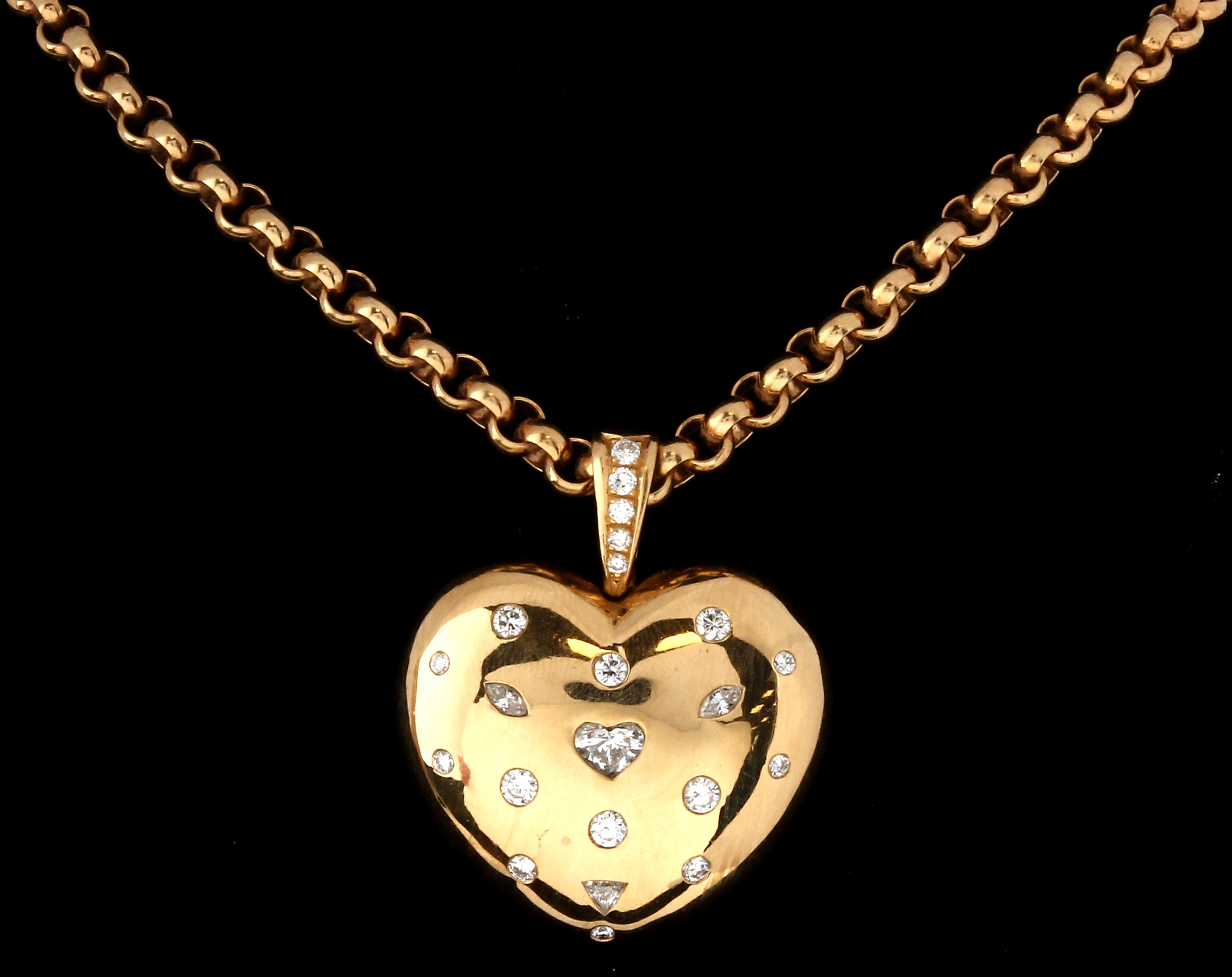Detail b: 18 kt Gold Diamant-Clipanhänger, GG 750/000, Herz, qualitätvolle Verarbeitung, 18 Brillanten, 2 Diamant-Navettes, 1 Diamant-Herzund 1 ...