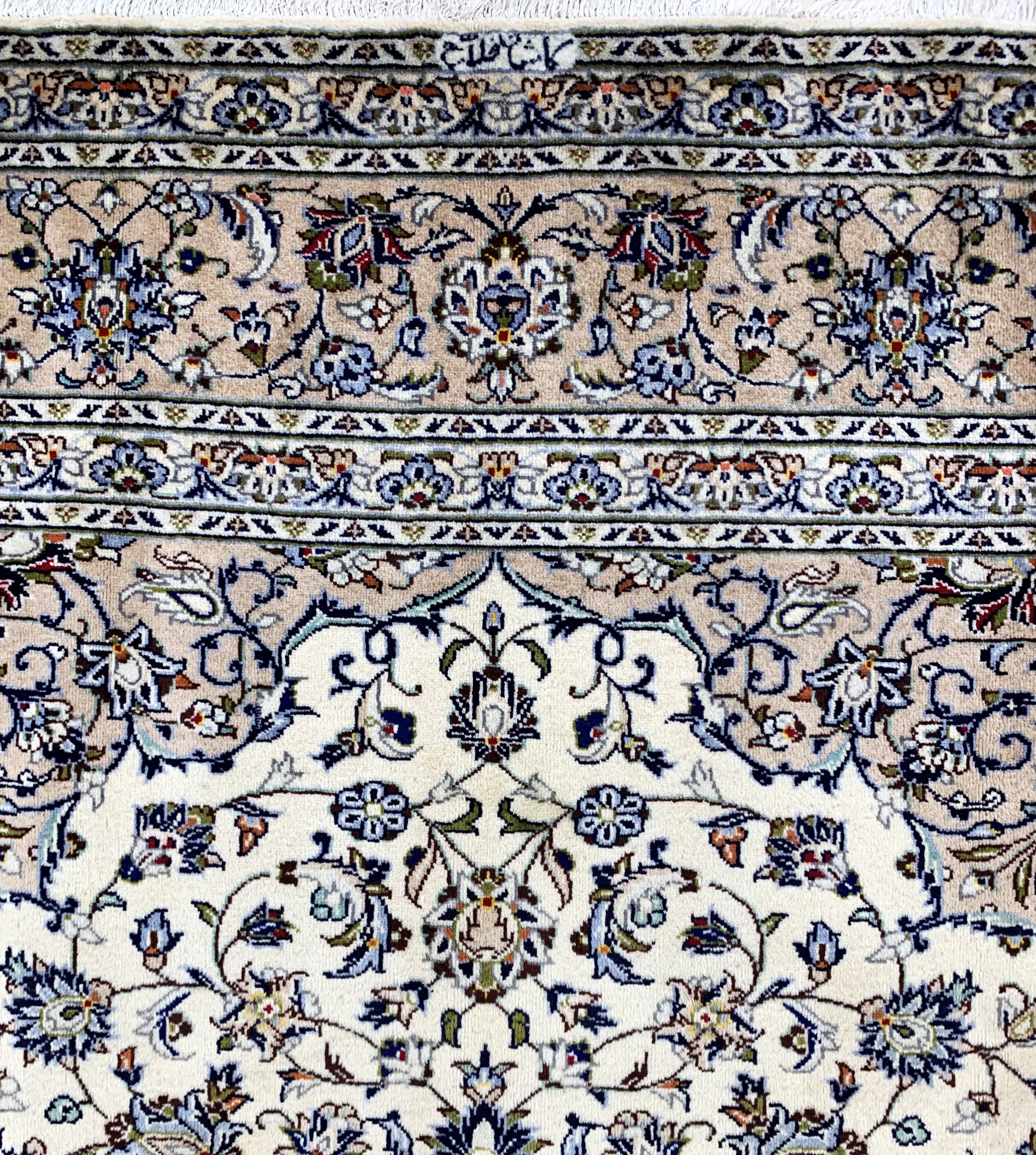 Detail e: Keschan Kork Persien, signiert"Falah", Mitte 20.Jhd, Korkwolle auf Baumwolle, ca. 334x 243 cm, EHZ: 1-2(nahezu Neuwertig)
