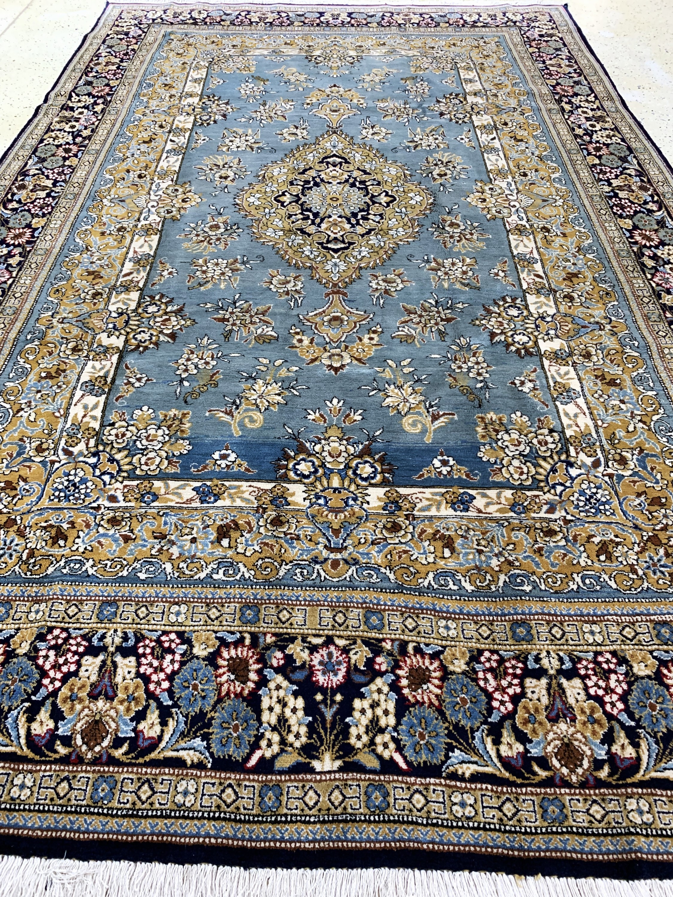 Detail g: Ghom alt, Persien, Mitte 20.Jhd, Wolle auf Baumwolle, ca. 335 x 215 cm, EHZ: 2(Abrasch)