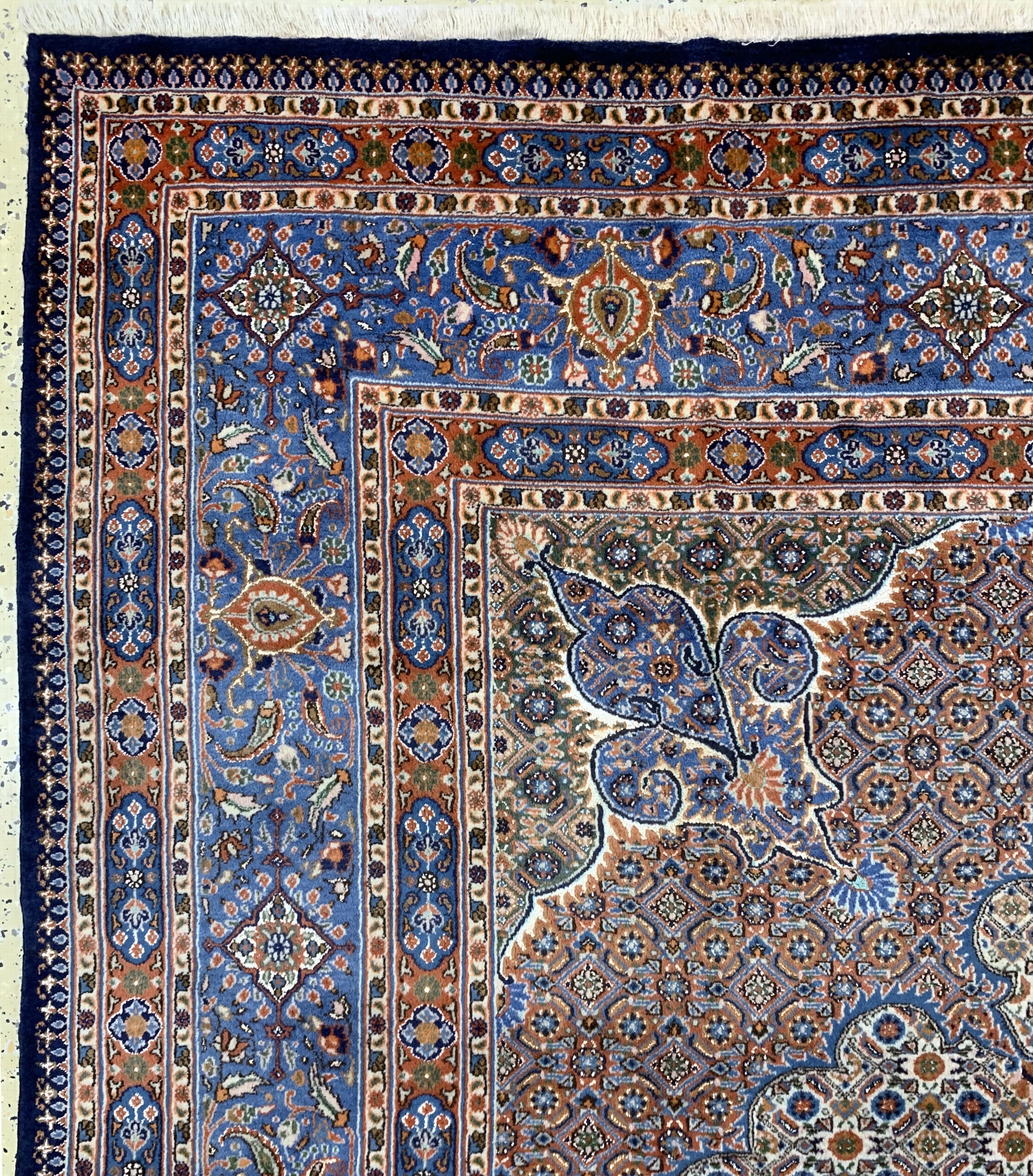Detail d: Mud fein, Persien, Ende 20.Jhd, Korkwolle mit Seide, ca. 402 x 300 cm, EHZ: 2-3