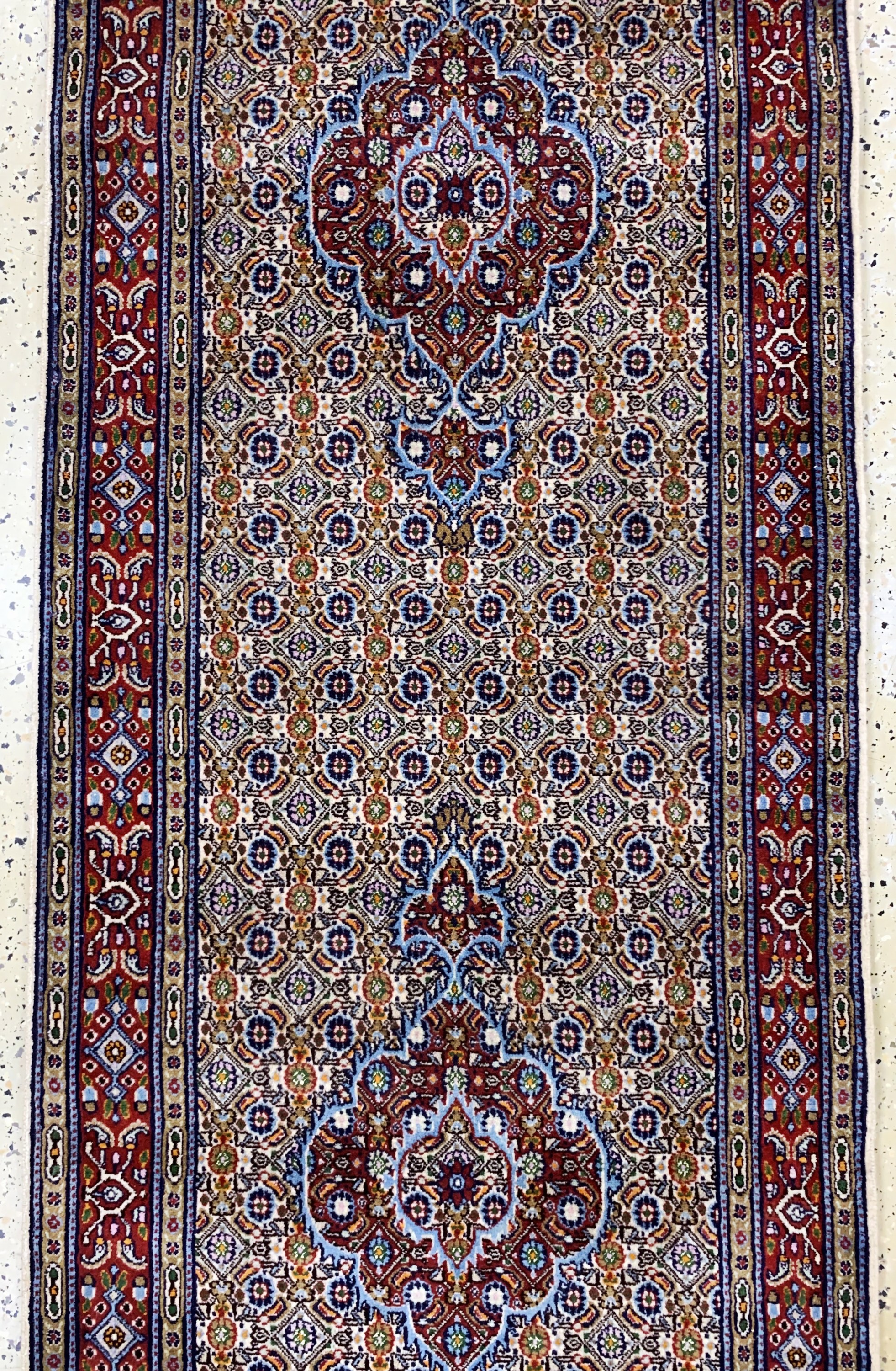 Detail b: Mud fein, Persien, Ende 20.Jhd, Korkwolle mit Seide, ca. 500 x 83 cm, EHZ: 1-2