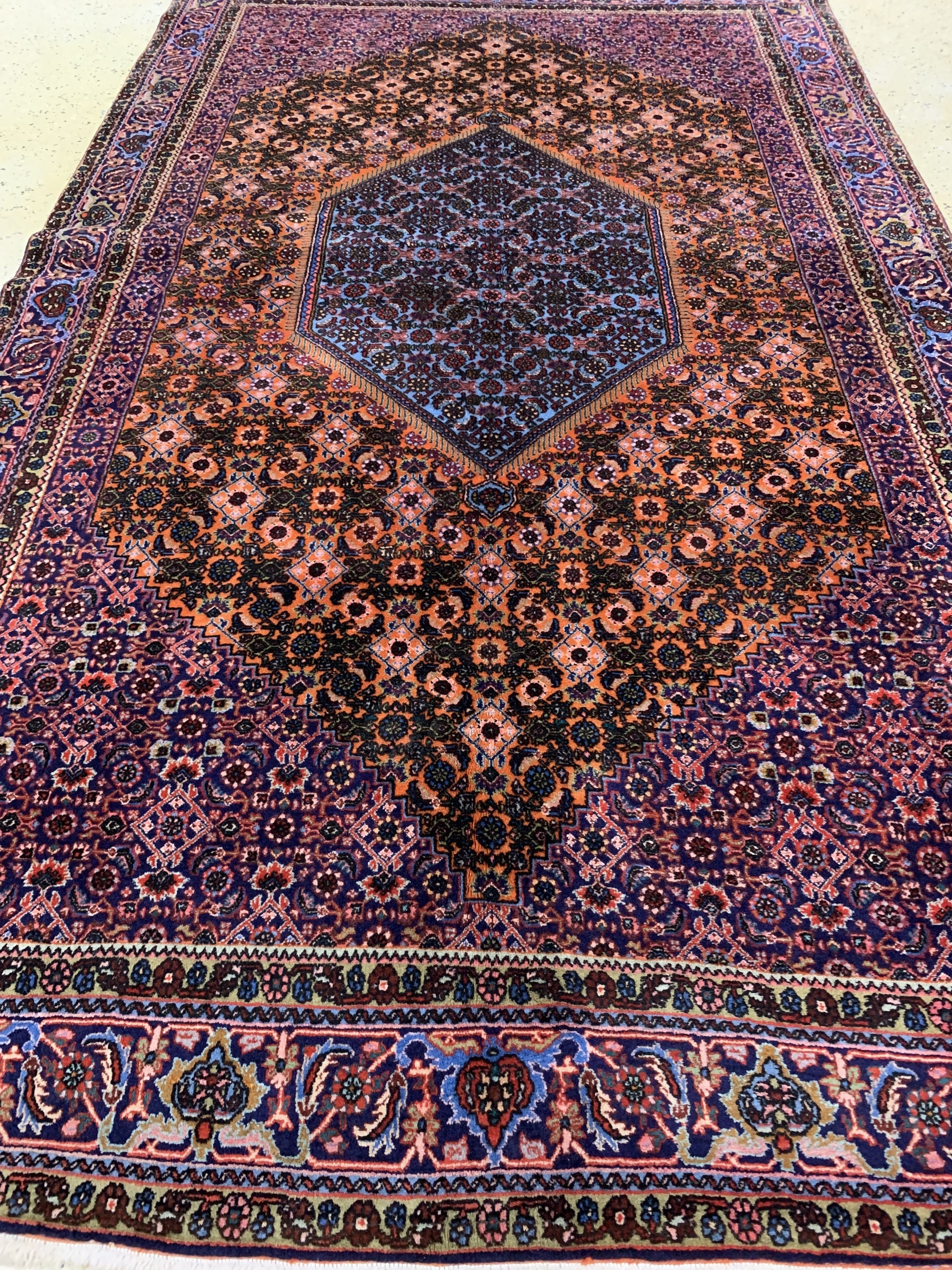 Detail e: Bidjar alt, Persien, Mitte 20.Jhd, Wolle auf Baumwolle, ca. 282 x 167 cm, EHZ: 1-2
