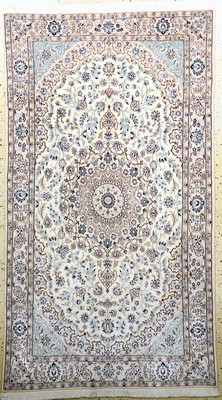 Image 26891166 - Nain fein, Persien, Neu, Korkwolle mit Seide, ca. 230 x 128 cm, ca. 450.000 Kn/qm ...