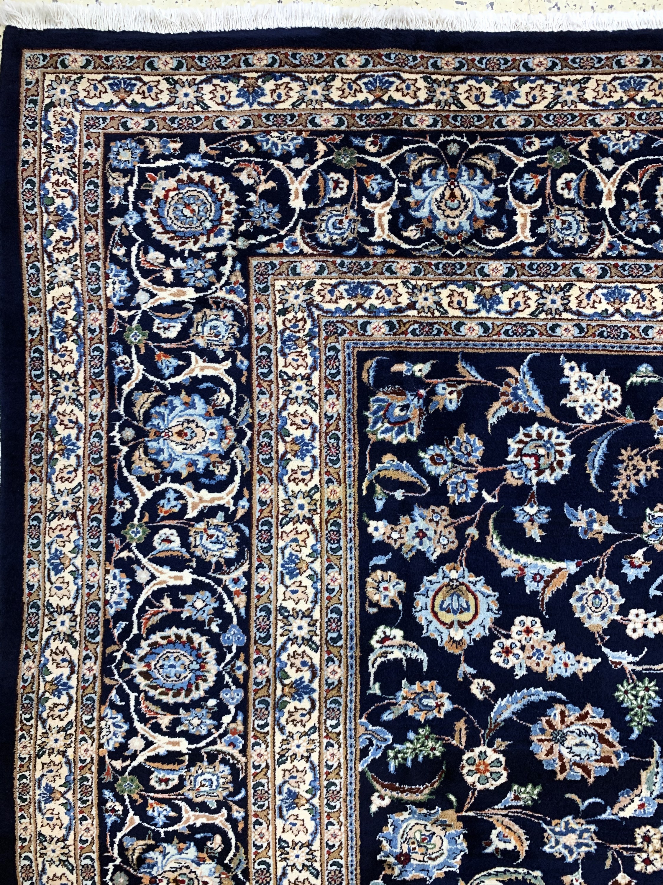 Detail d: Kaschmar, Persien, Ende 20.Jhd, Wolle auf Baumwolle, ca. 403 x 297 cm, EHZ: 1-2, (nahezuNeuwertig)