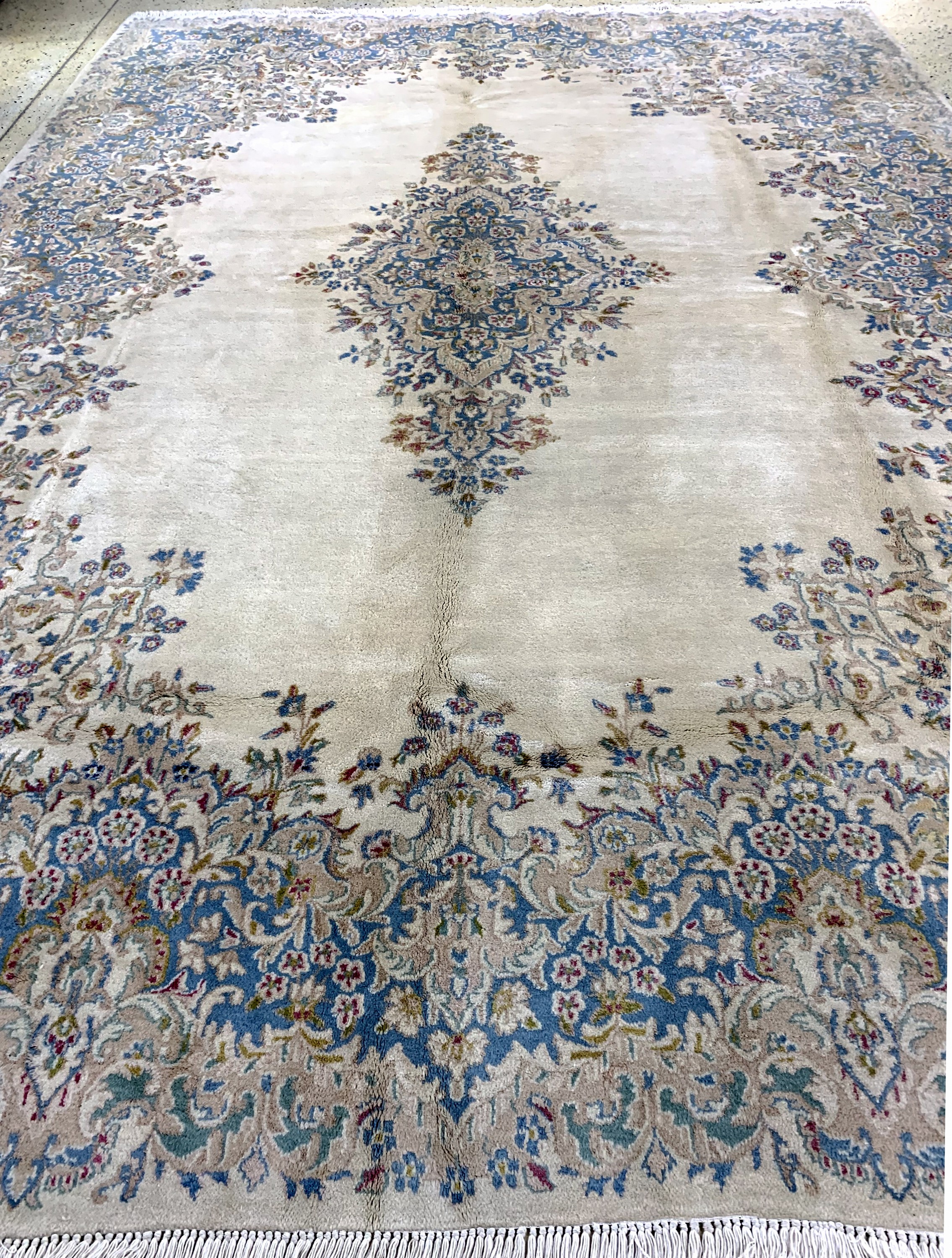 Detail g: Kerman, Persien, Ende 20.Jhd, Wolle auf Baumwolle, ca. 373 x 263 cm, EHZ: 2