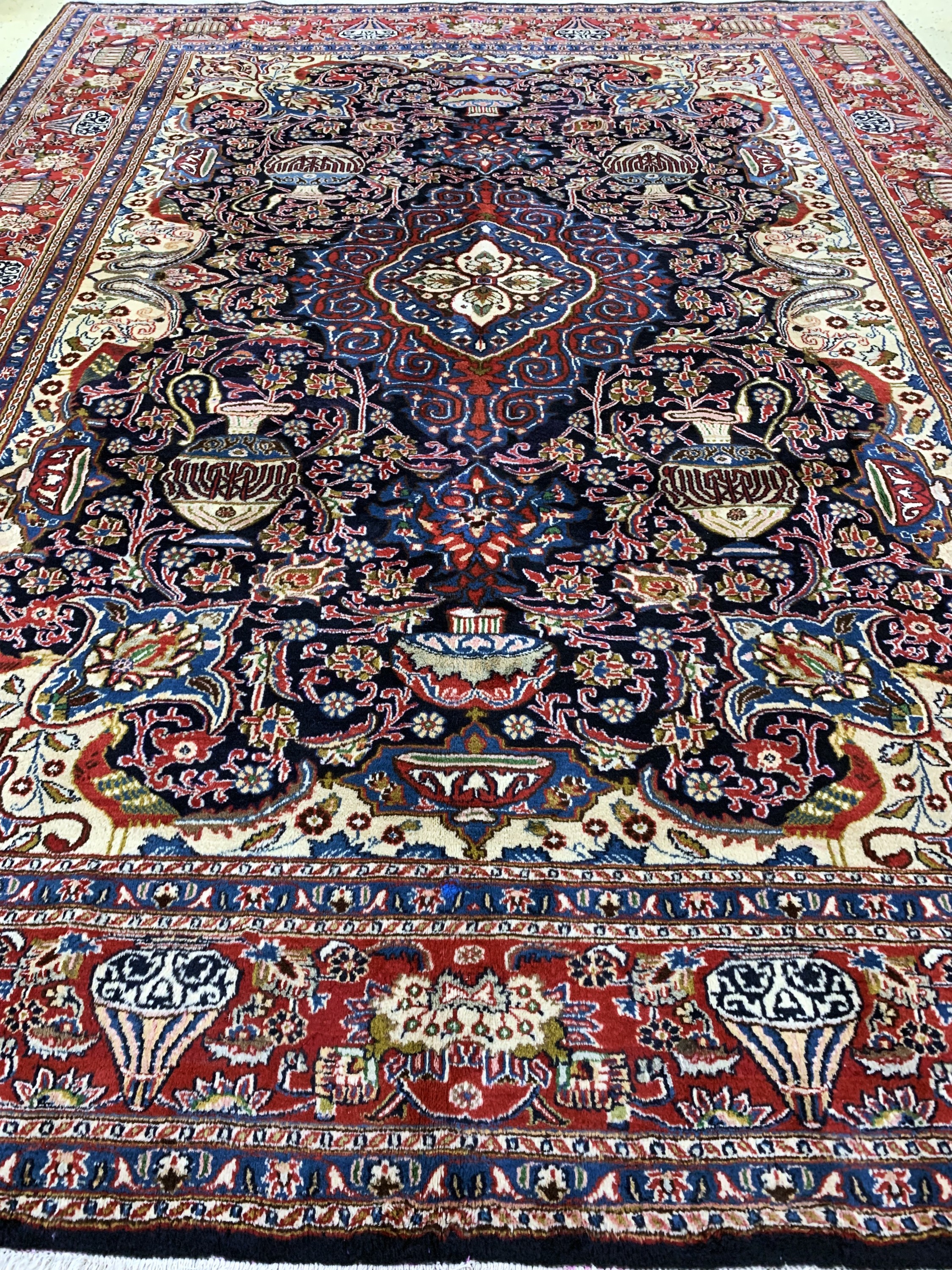 Detail g: Kaschmar, Persien, Ende 20.Jhd, Wolle auf Baumwolle, ca. 372 x 290 cm, EHZ: 1-2, (nahezuNeuwertig)
