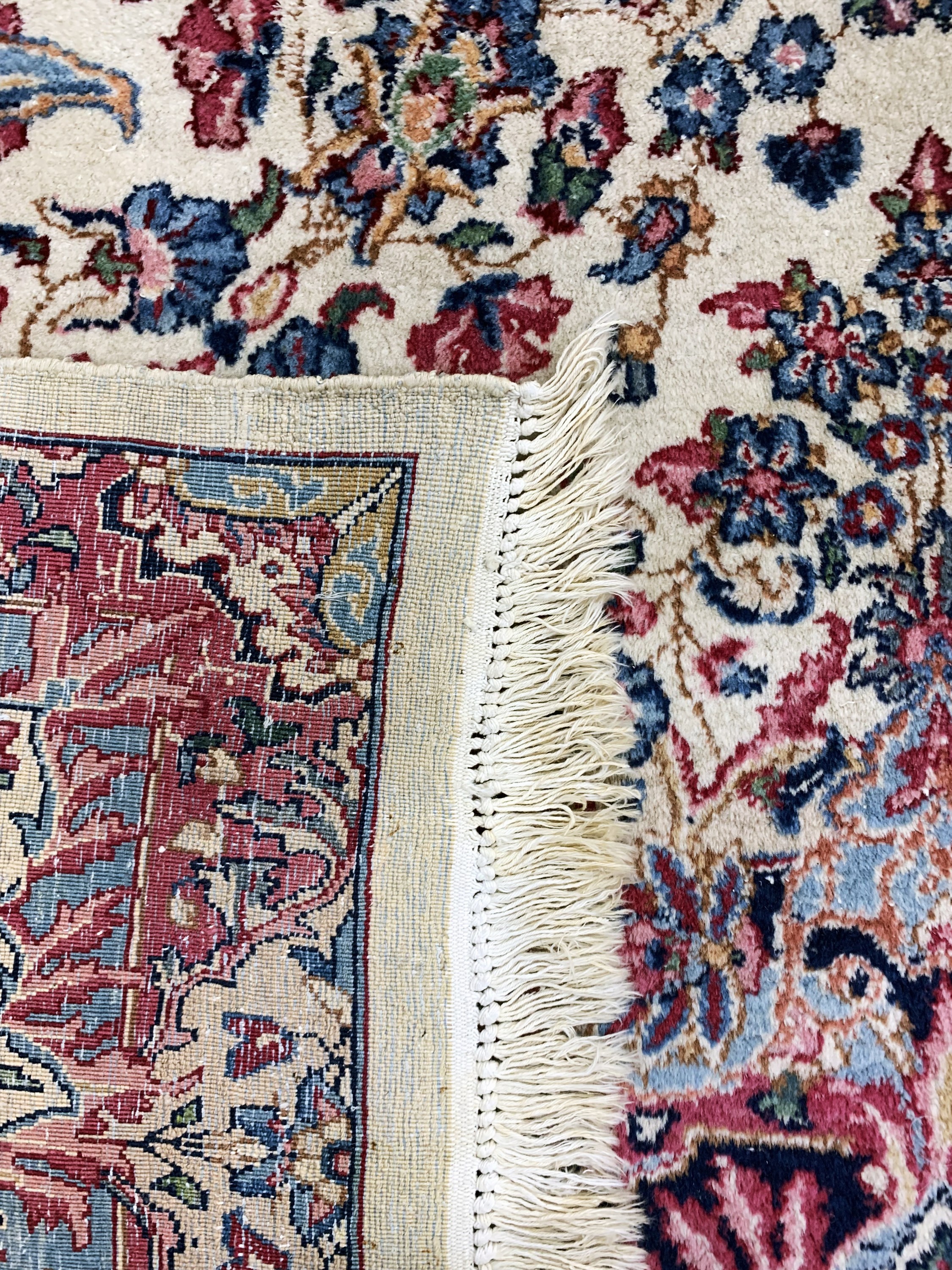 Detail i: Kerman Lawar, Persien, Mitte 20.Jhd, Wolle auf Baumwolle, ca. 377 x 358 cm, EHZ: 3, verschmutzt