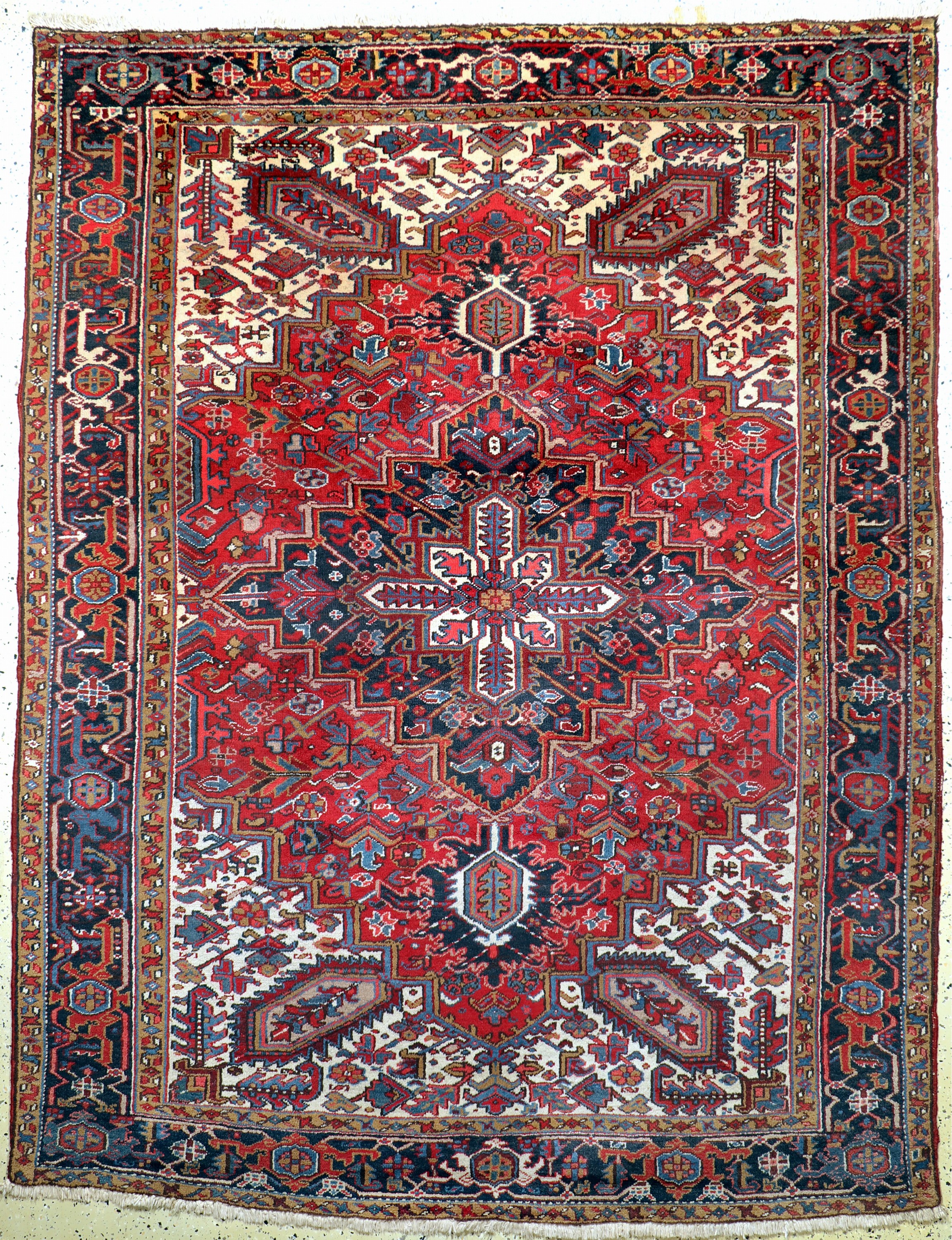 Heriz, Persien, Mitte 20.Jhd., Wolle auf Baumwolle, ca. 290 x 220 cm, EHZ: 2