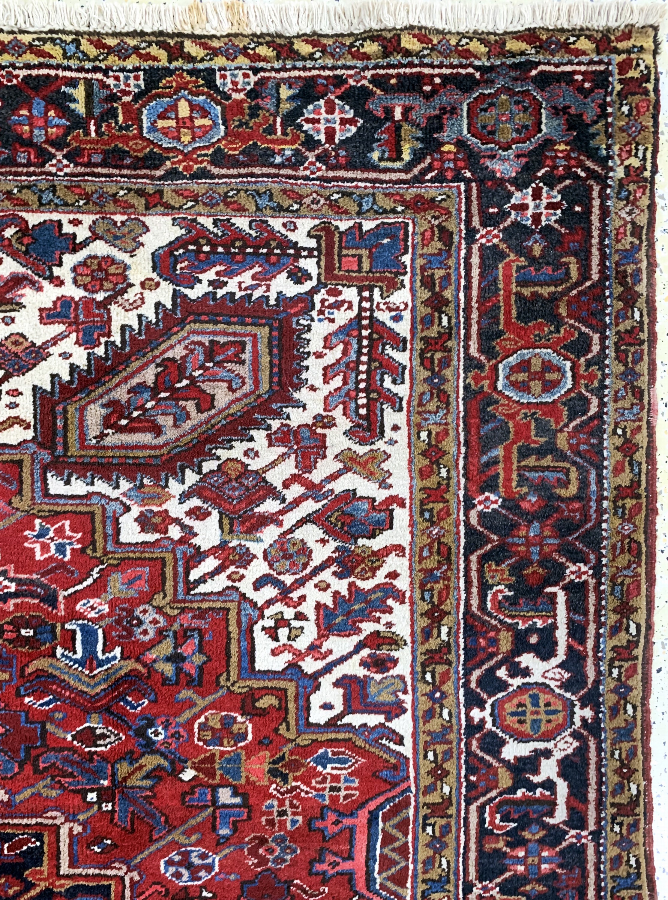Detail e: Heriz, Persien, Mitte 20.Jhd., Wolle auf Baumwolle, ca. 290 x 220 cm, EHZ: 2