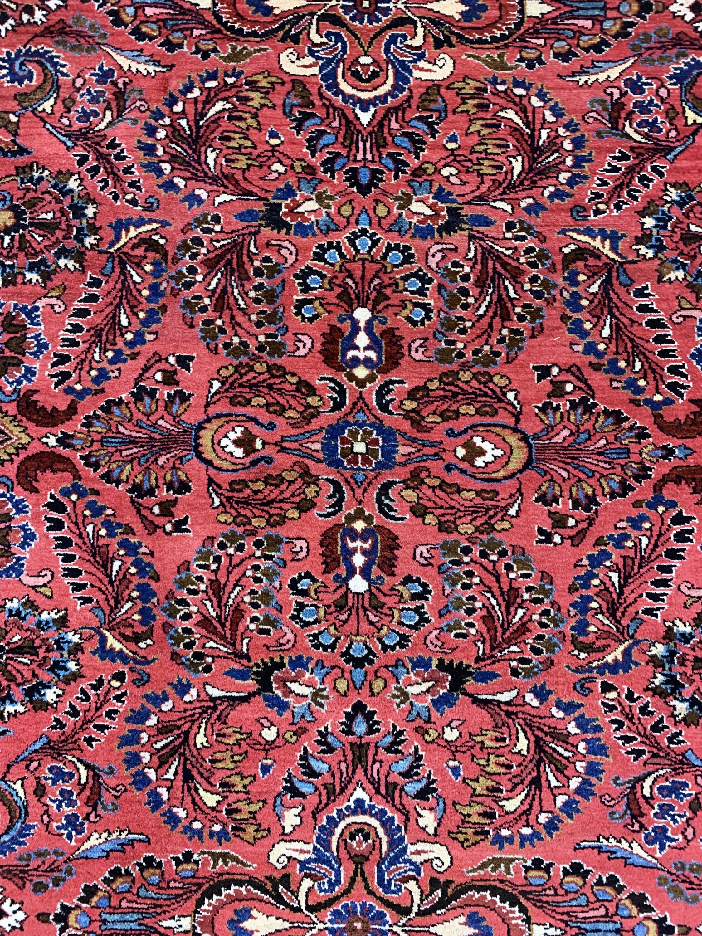 Detail c: Lilian alt, Persien, Mitte 20.Jhd, Wolle auf Baumwolle, ca. 335 x 250 cm, EHZ: 2(restauriert).
