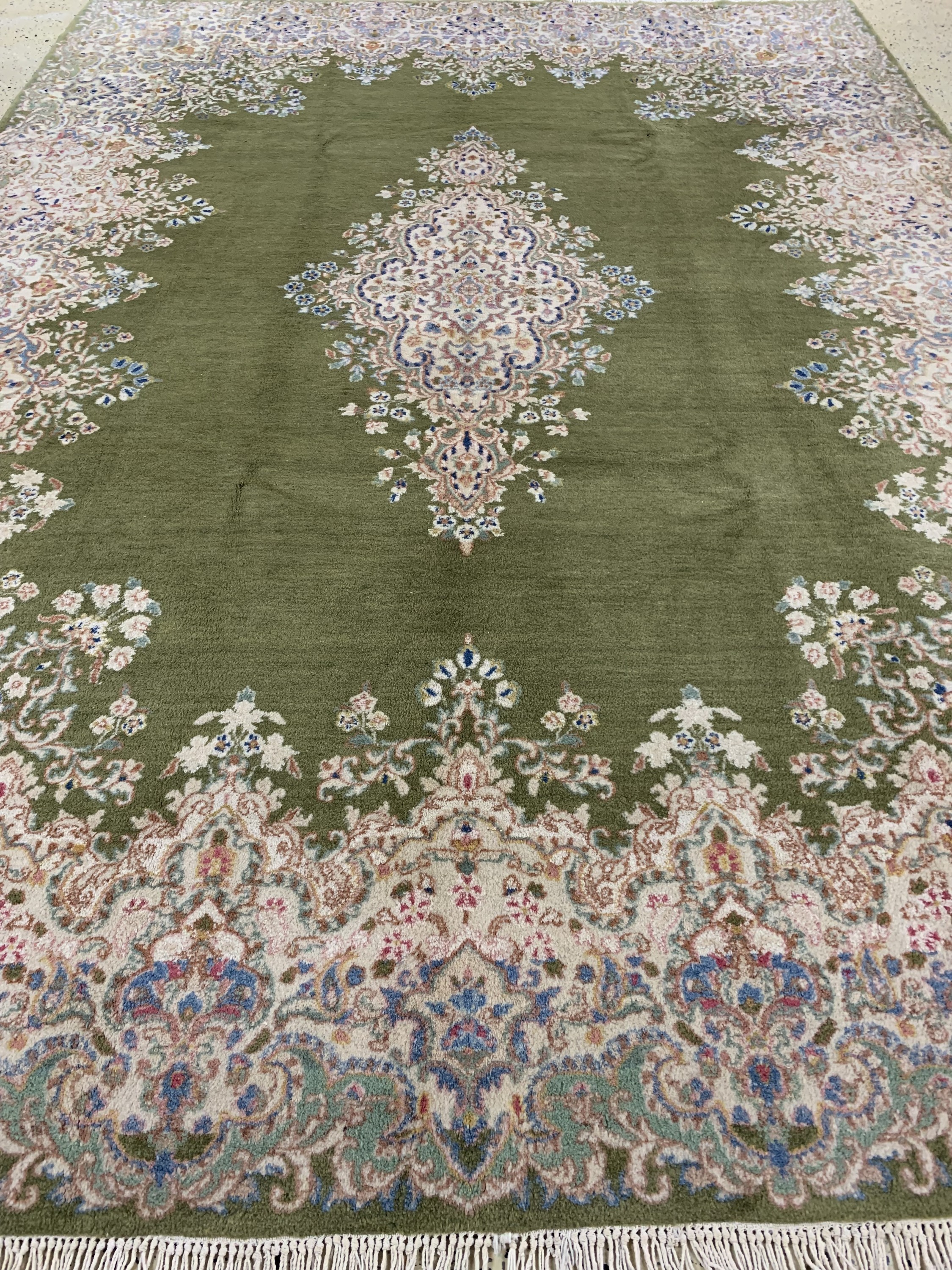 Detail f: Kerman fein, Persien, Mitte 20.Jhd, Wolle auf Baumwolle, ca. 320 x 250 cm, EHZ: 1-2