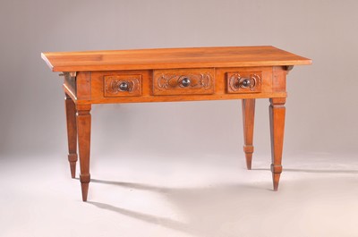 Image 26893247 - Bauerntisch, um 1820, Birnbaum massiv, Schubladen aufwendig geschnitzt, ca. 80 x 150 x ...
