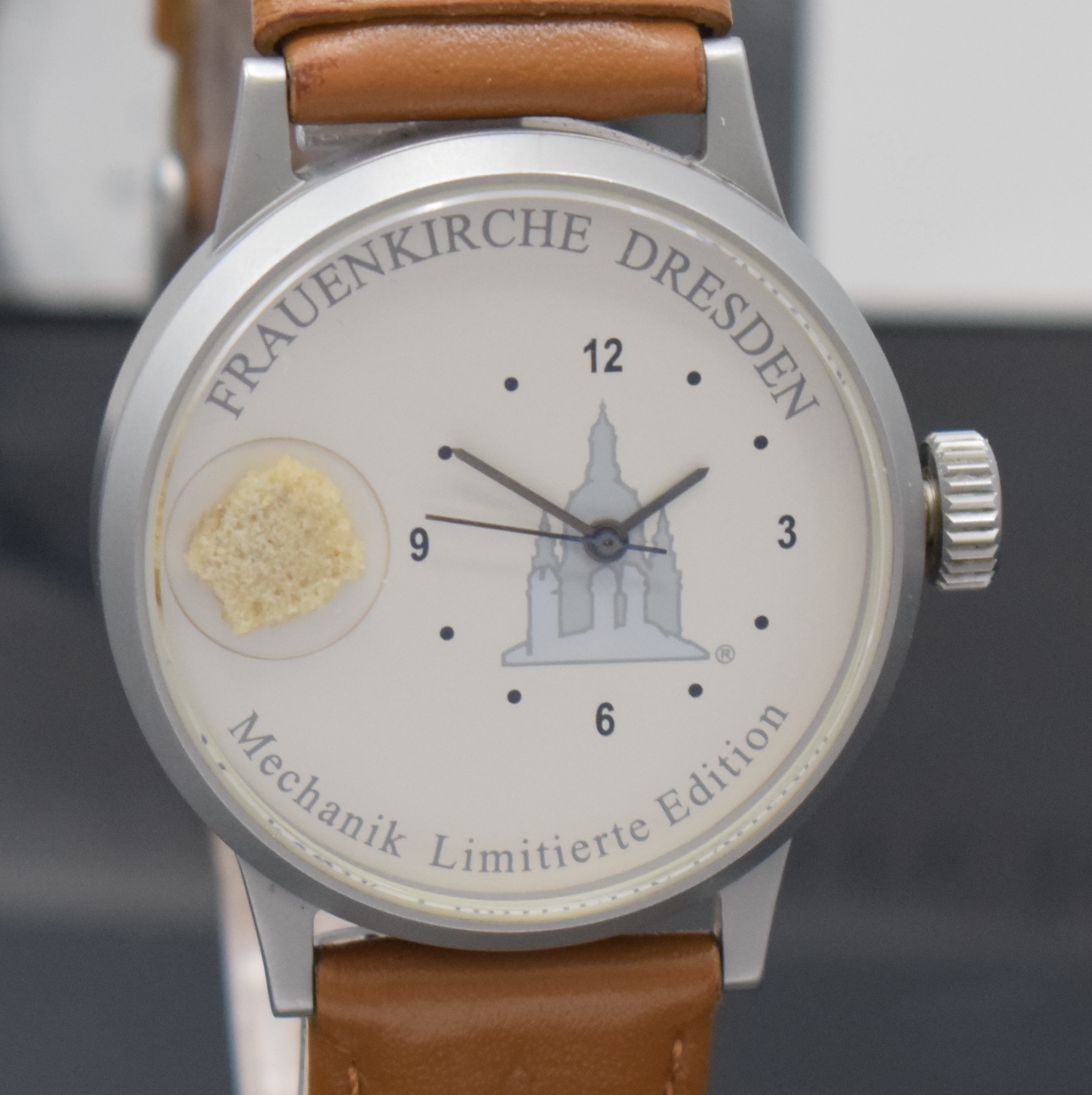 Detail c: LACO seltene, auf 100 Stück limitierte Armbanduhr "Frauenkirche Dresden", Deutschland um 2011, Handaufzug, matt. Edelstahlgeh., Glasrand ...