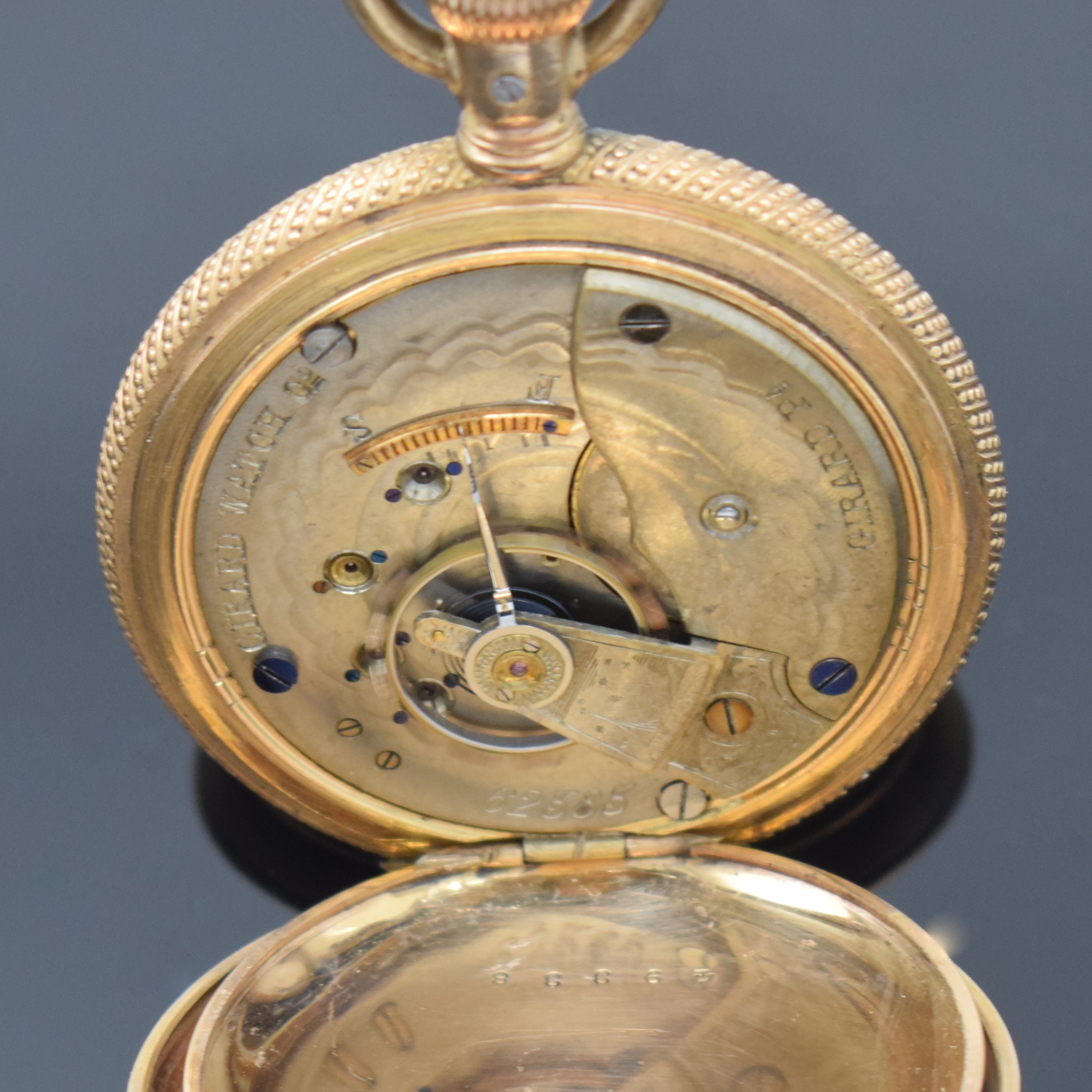 Detail d: GIRARD WATCH Co vergoldete Herrensavonette mit Goldkette, USA um 1880, floral grav. Geh. m. gerippten Rändern, sign. Emailzifferbl., gebl. Zeiger, ...