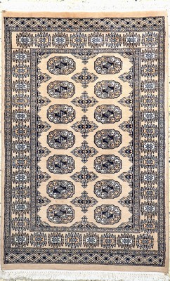 Image Buchara, Pakistan, Neuwertig, Wolle auf Baumwolle, ca. 125 x 82 cm Schätzpreis: ...