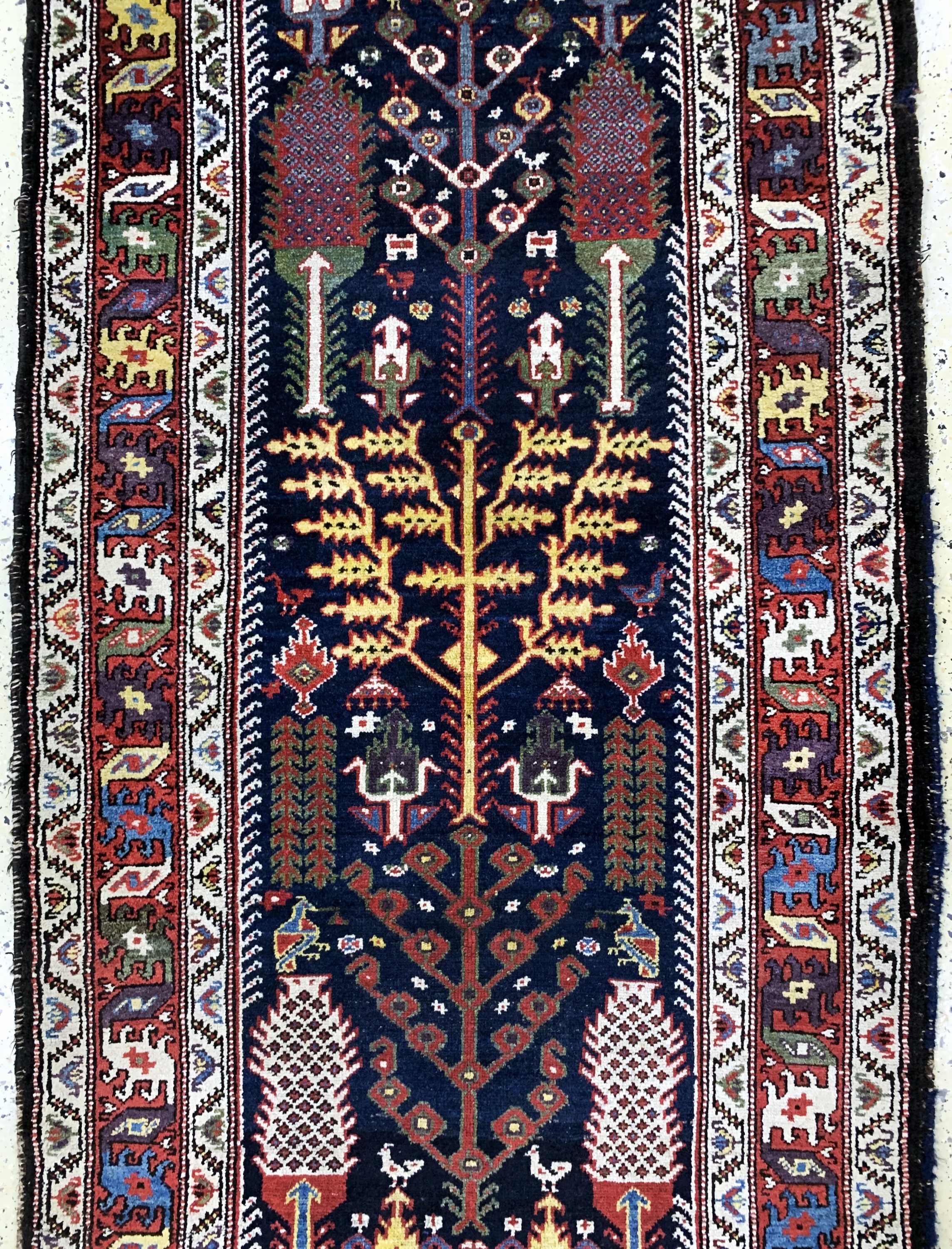 Detail b: Louri Bachtiar, Persien, um 1900, Wolle aufWolle, ca. 300 x 112 cm, EHZ: 3