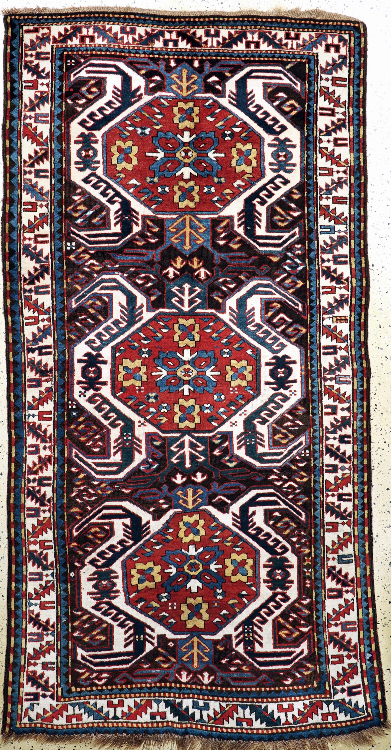Lenkoran antik, Kaukasus, 19.Jhd, Wolle aufWolle, ca. 260 x 130 cm, EHZ: 2-3, (kleine repraturen)