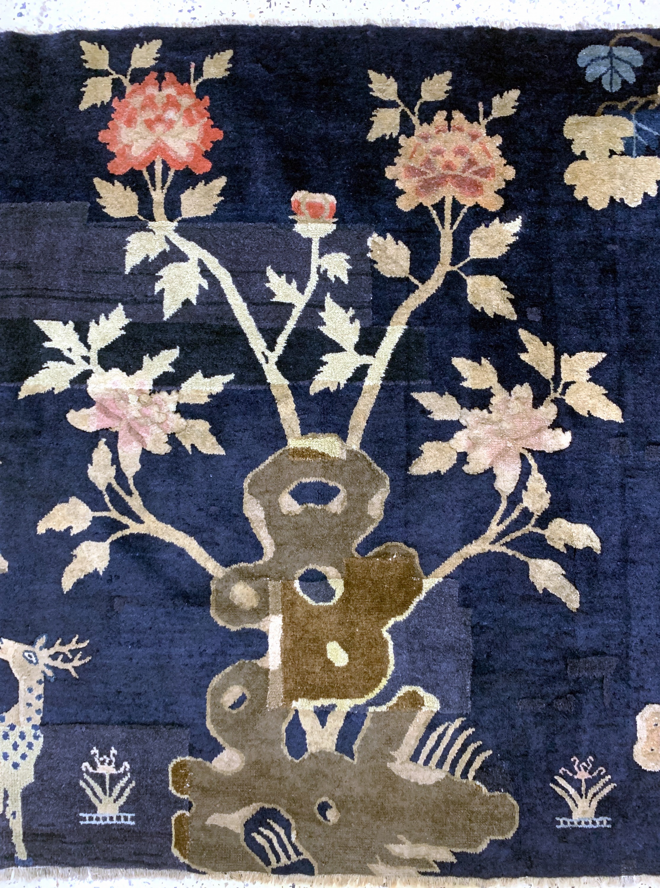 Detail b: Pao Tow antik, China, um 1900, Wolle auf Baumwolle, ca. 200 x 123 cm, EHZ: 3, (großflächig restauriert)