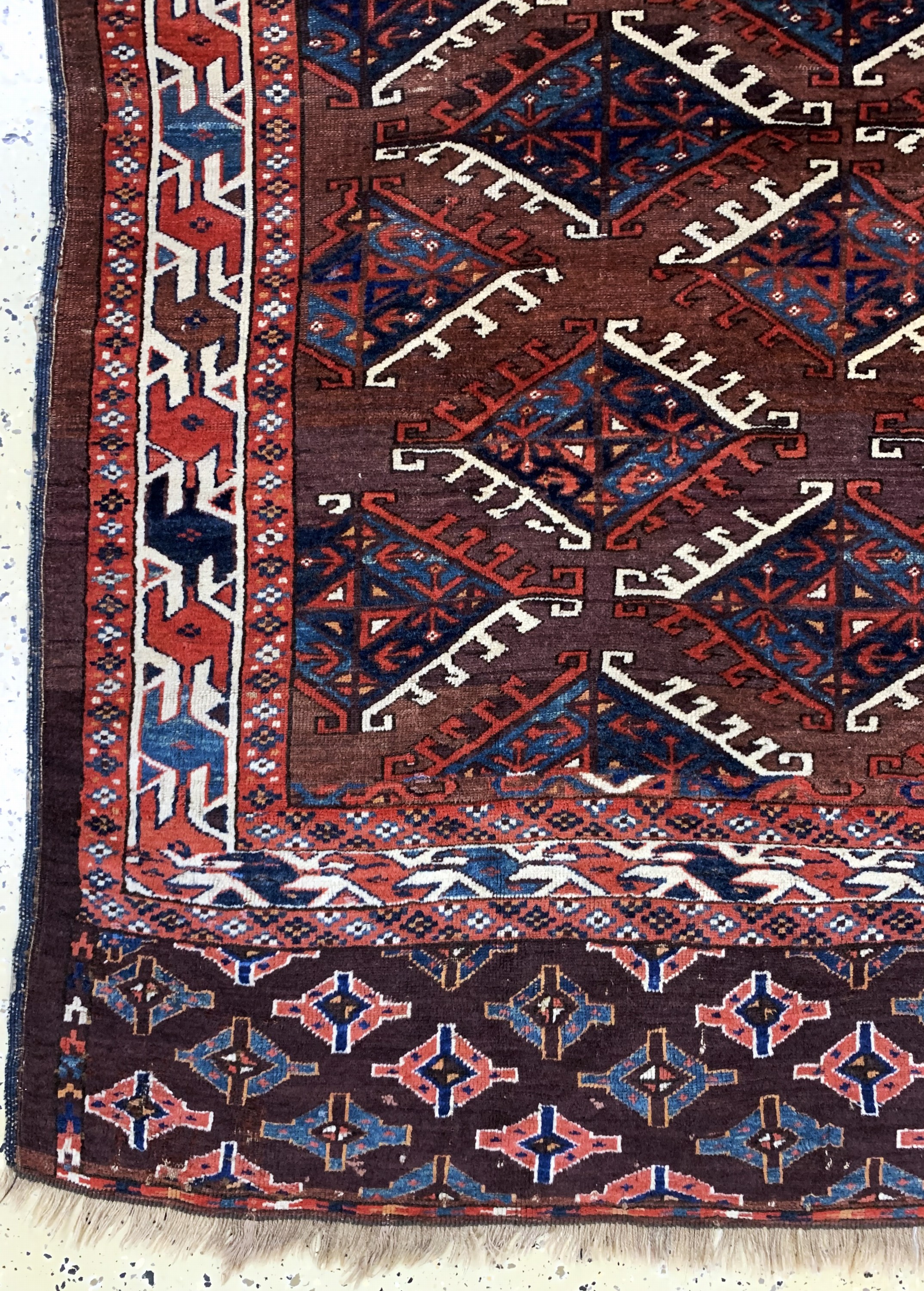 Detail b: Yomud Hauptteppich antik, Turkmenistan, 19.Jhd, Wolle auf Wolle, ca. 300 x 180 cm, EHZ: 3-4, (restauriert)