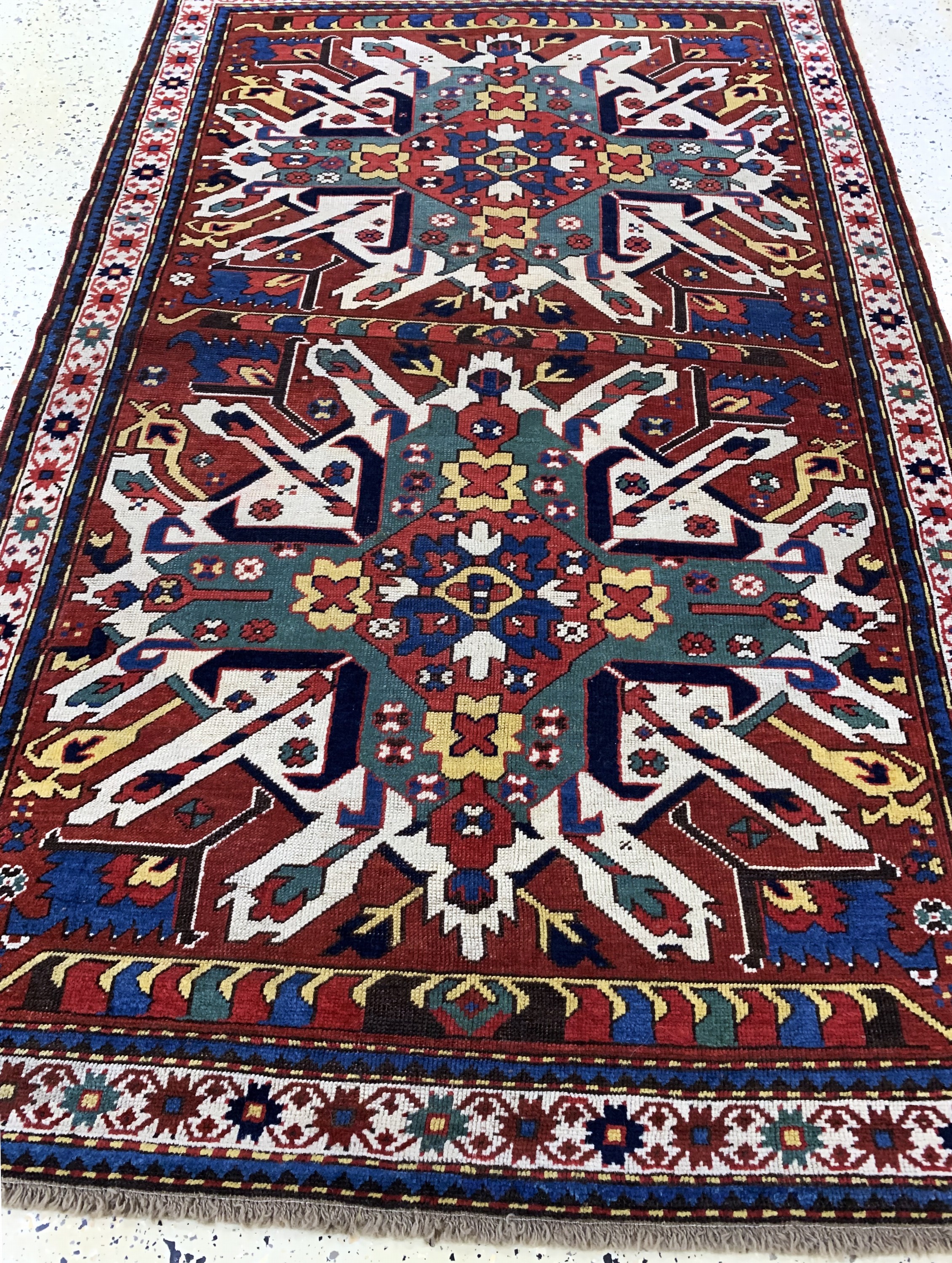 Detail e: "Adler-Kazak"Tschelaberd, antik, Kaukasus, 19.Jhd, Wolle auf Wolle, ca. 210 x 125 cm, EHZ: 2 (fachkundig restauriert)