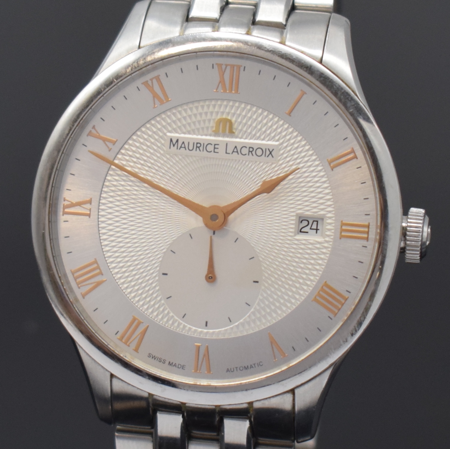 Detail a: Maurice Lacroix Herrenarmbanduhr in Stahl Referenz MP6907, Schweiz um 2010, Automatik, beids. vergl., Boden 4-fach verschr., orig. Stahlband m. dopp. ...