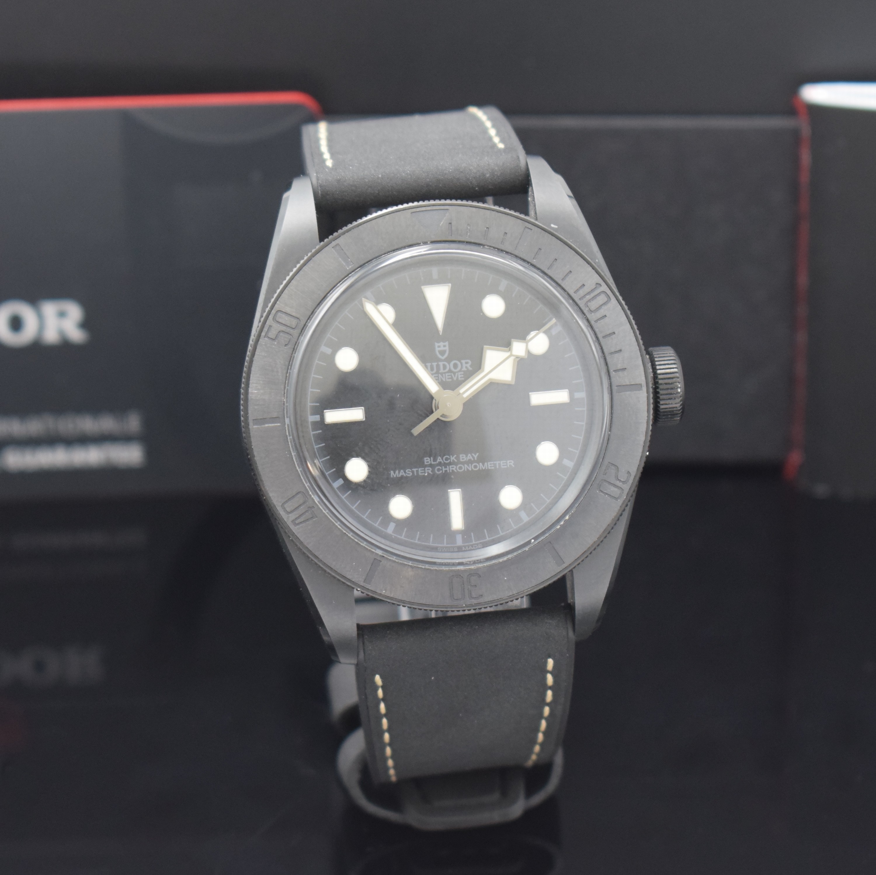 Detail b: TUDOR Black-Bay Armbandchronometer Referenz 79210CNU, Automatik, schwarzes Keramikgehäuse inkl. Kautschukband m. Faltschl., zus. Nato-band anbei, ...