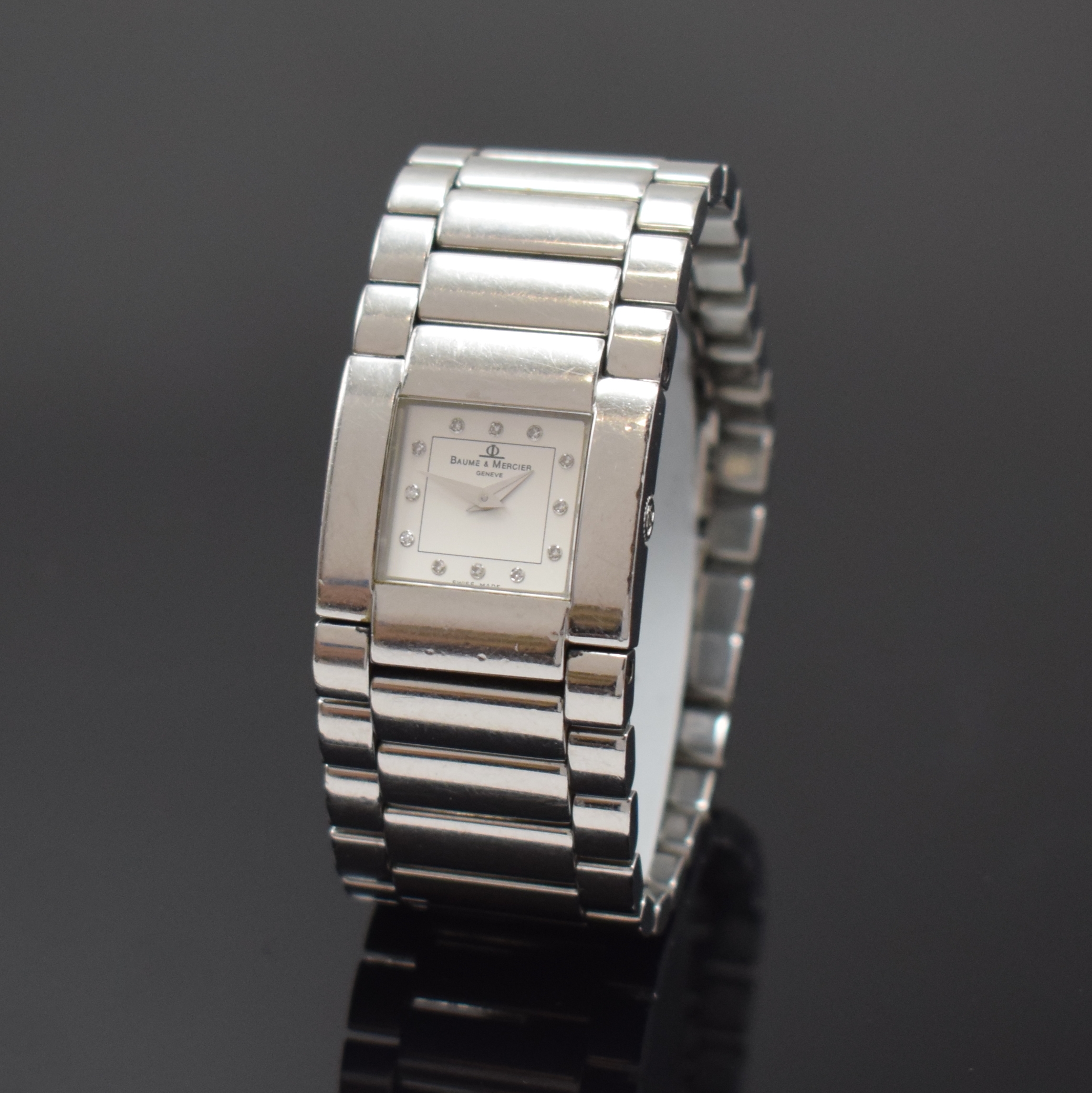 BAUME & MERCIER Catwalk Damenarmbanduhr Referenz MV045197, Schweiz um 2005, quarz, Edelstahlgeh., Boden 4-fach verschr., Gliederband m. dopp. ...