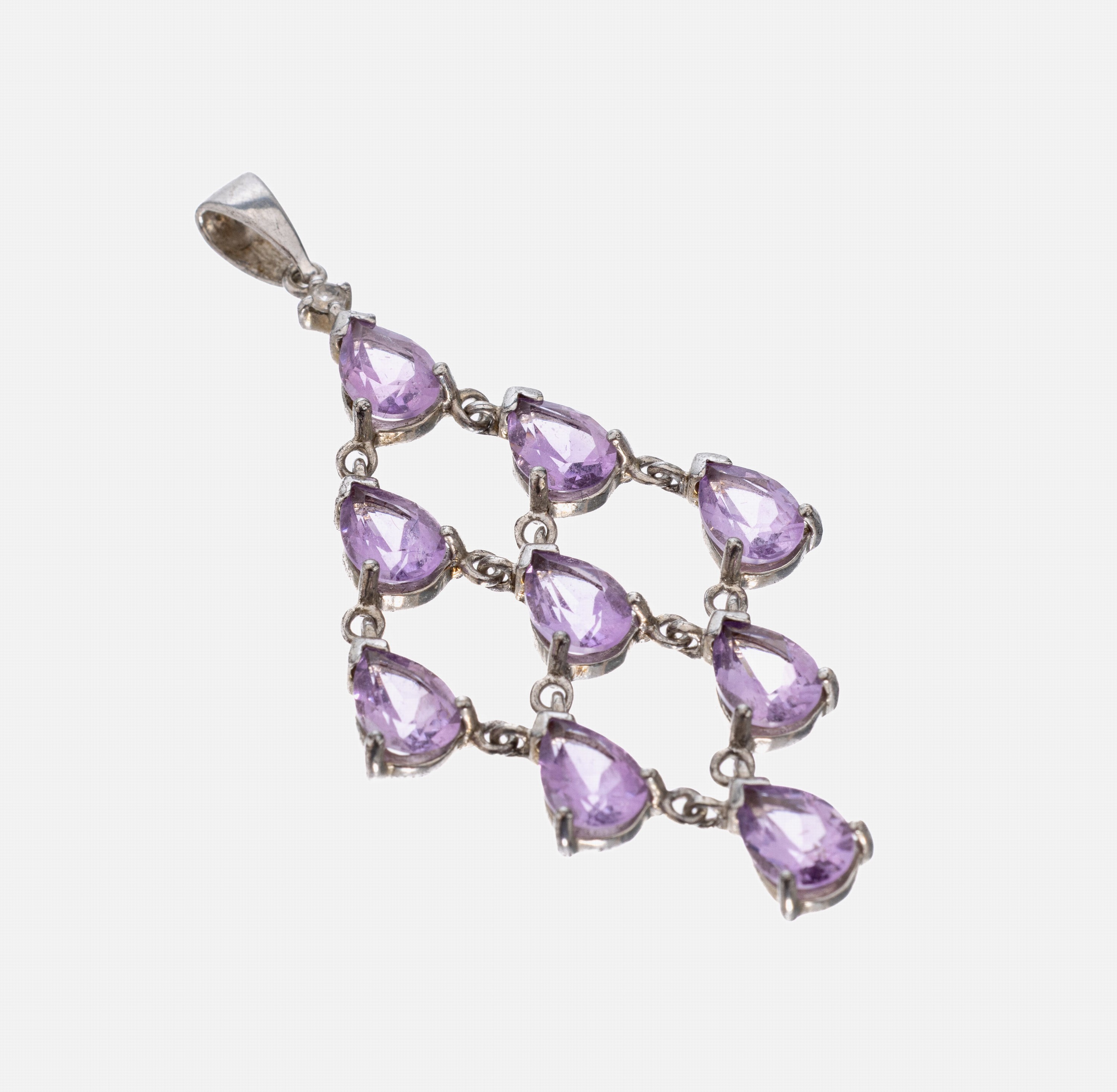 Amethyst-Anhänger, Silber gepr., 9 facett. Amethysttropfen zus. ca. 9.0 ct, ca. 5.5 cm, ca. 4.2 g