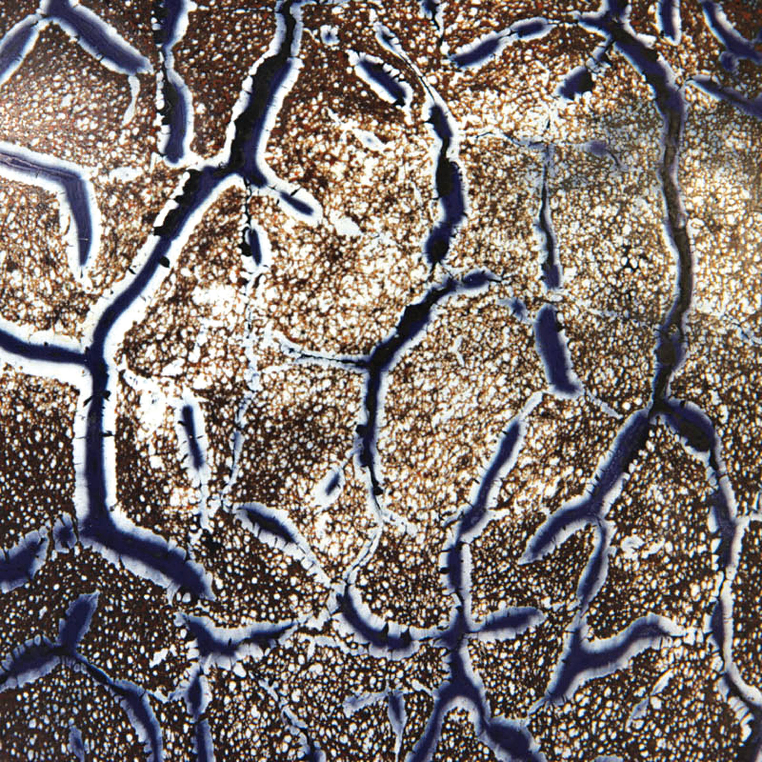 Detail a: Studioglas-Vase, Steven W. Kemmerly, UK, 1996 , blau überfangenes Glas, Krakeleeglasur, am Boden signiert und datiert, H. 20 cm