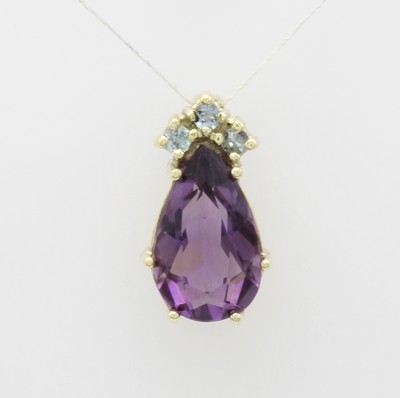 Image Anhänger mit Amethyst und Aquamarinen, GG 585/000, Amethysttropfen, 3 Aquam., ...