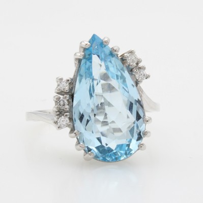 Image Ring mit Blautopas und Brillanten, WG 585/ 000, Blautopastropfen (beh.), 5 Brill. zus. ...