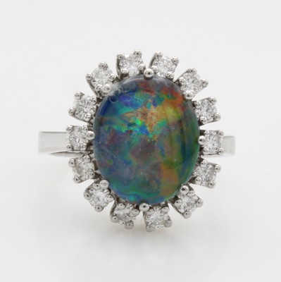 Image Ring mit Opaltriplette und Brillanten, WG 585/000, ovale Triplette umfasst v. Brill. ...