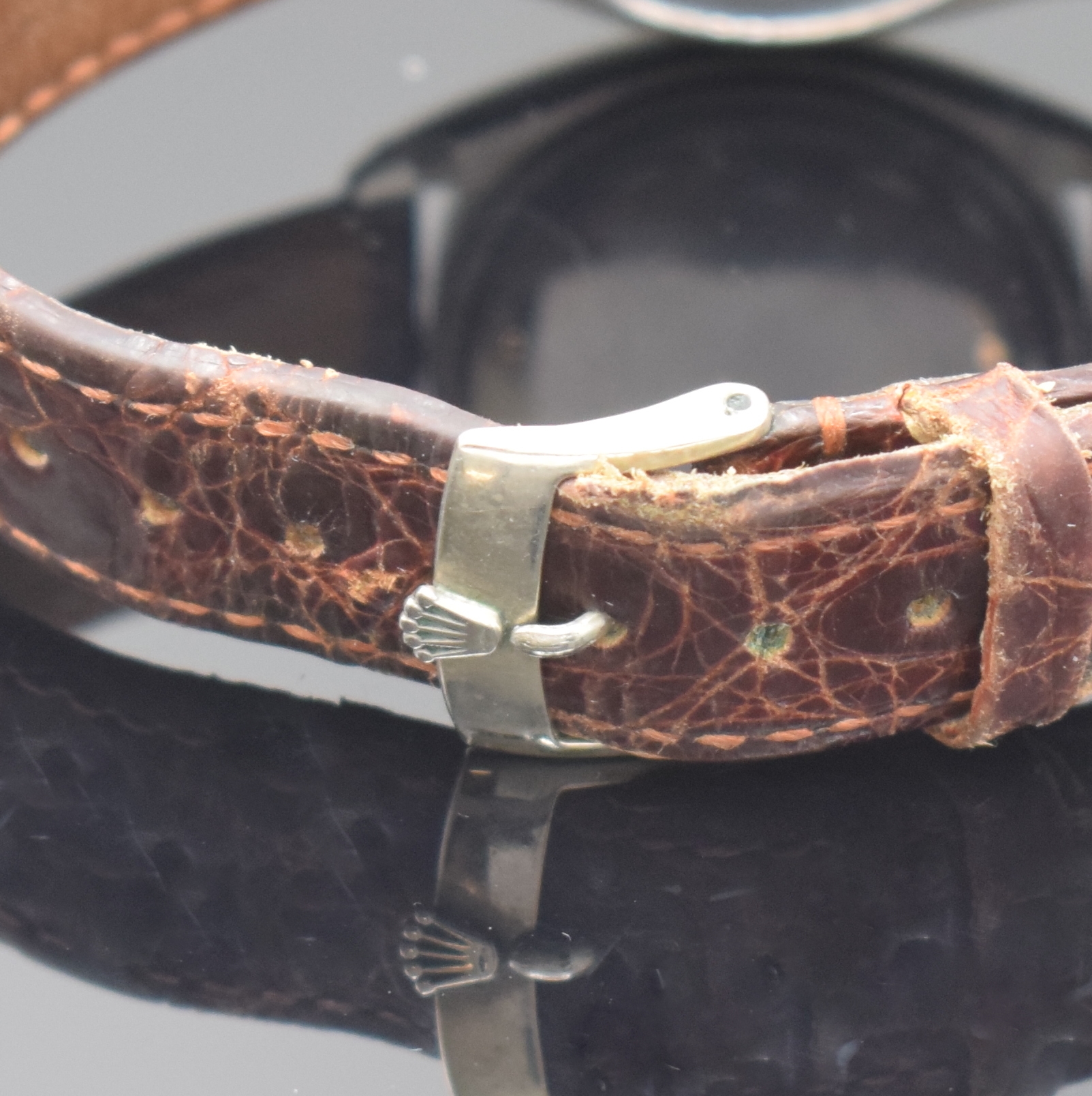 Detail d: ROLEX Oyster Perpetual Referenz 6284 Armbanduhr in Stahl, Schweiz um 1953, Automatik, verschr. Oystergeh., verschr. orig. Krone, silb. Zifferbl. ...