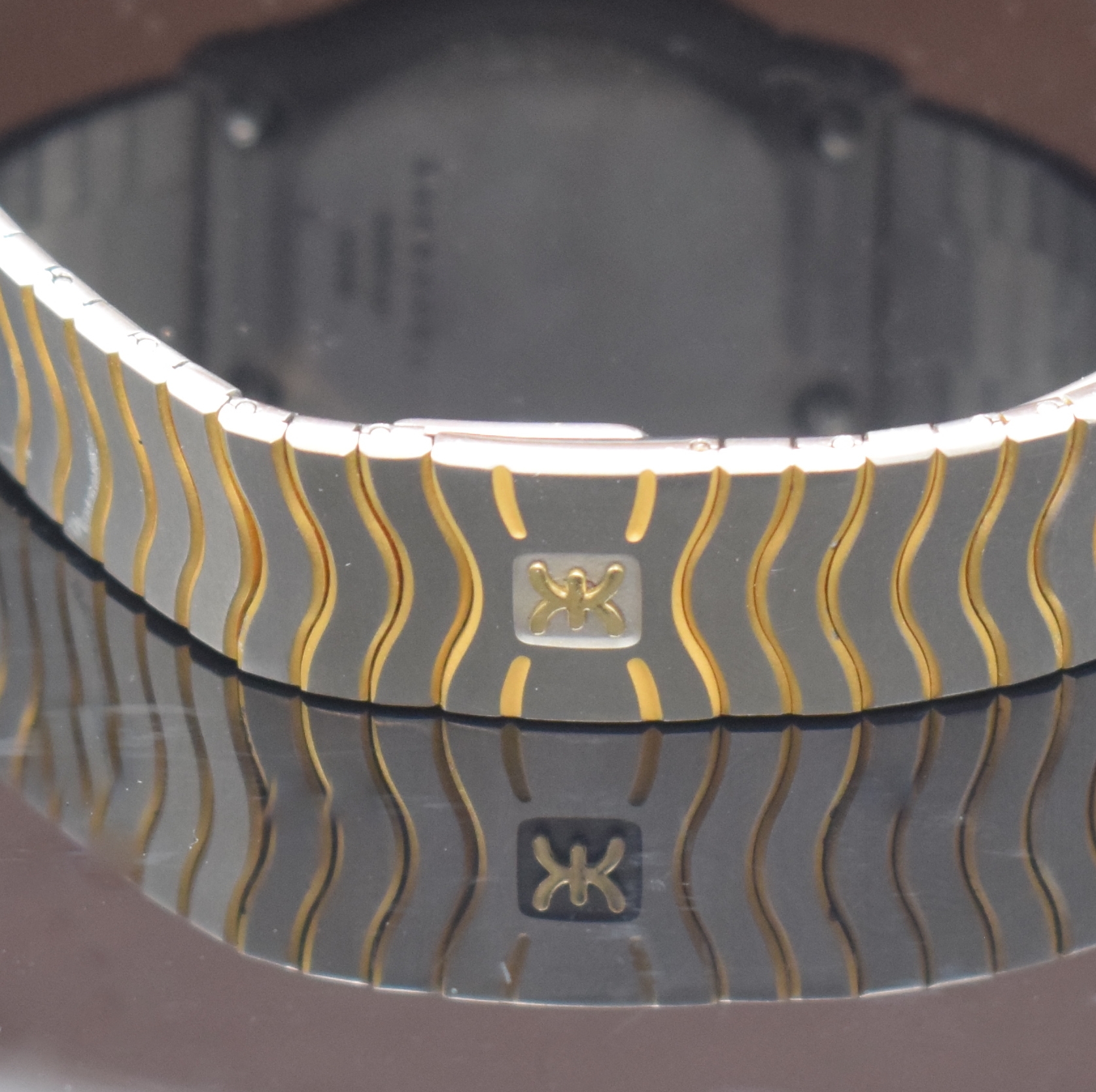 Detail d: EBEL Sport Classic Armbanduhr in Stahl/Gold, Schweiz um 1990, quartz, Monocoque-Geh., 5- fach über Lünette verschr., gold. Zifferbl., gold. Indizes ...