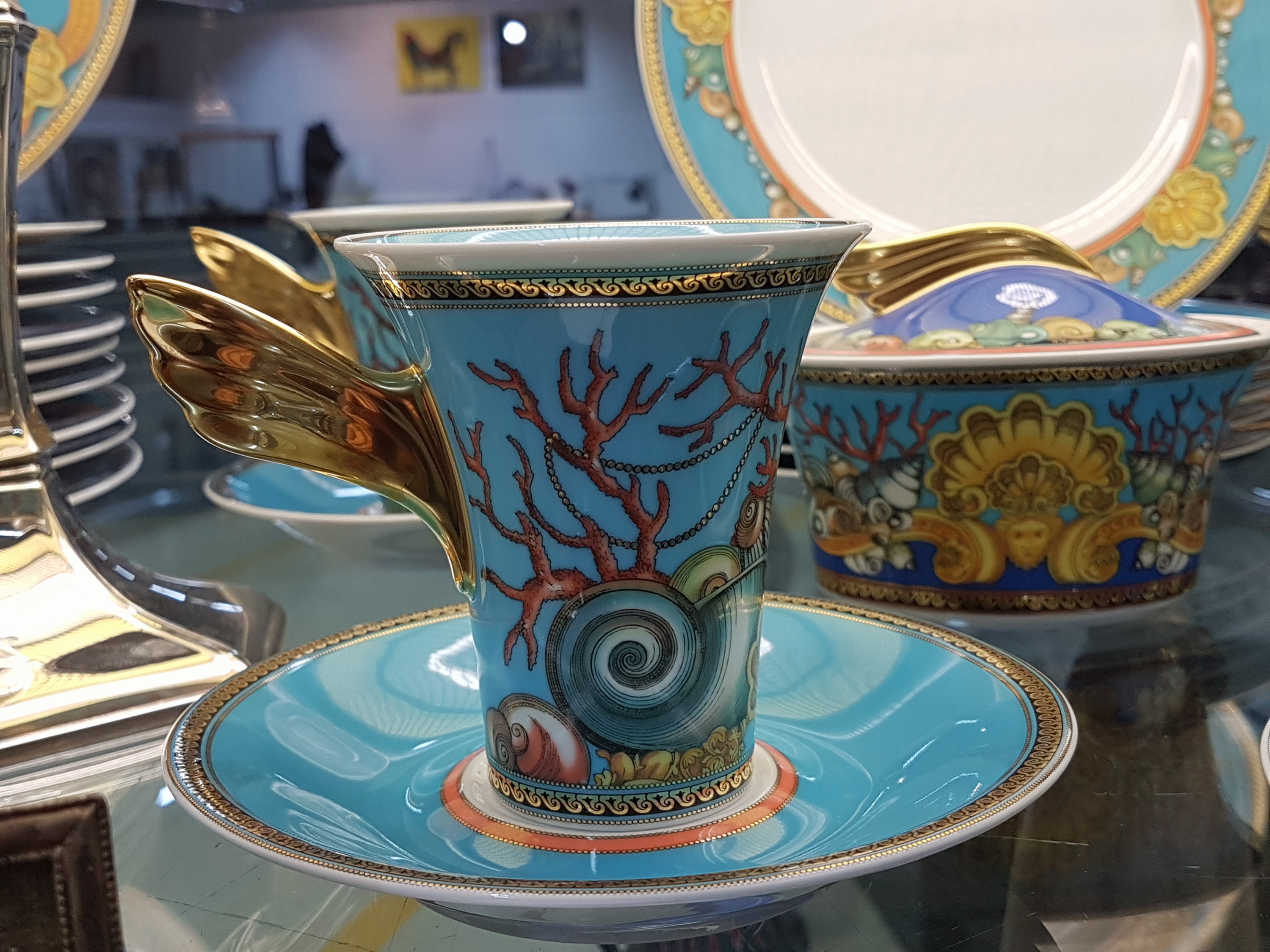 Detail d: Kaffeeservice für 6 Personen, Rosenthal, Les Trésor de la Mer, 6 Kaffeetassen mit Untertassen, 6 Dessertteller, Zuckerdose und Milchkännchen ...
