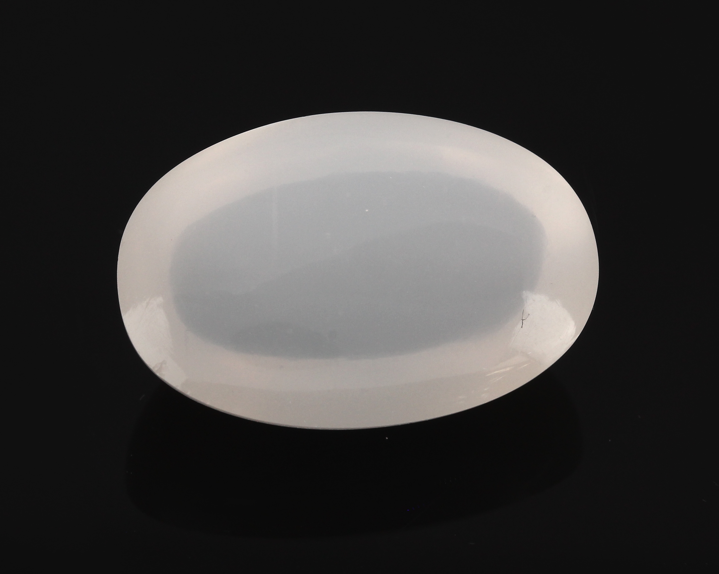 Detail a: Loser ovaler Mondsteincabochon, 34.39 ct, 26 x 18 x 12 mm