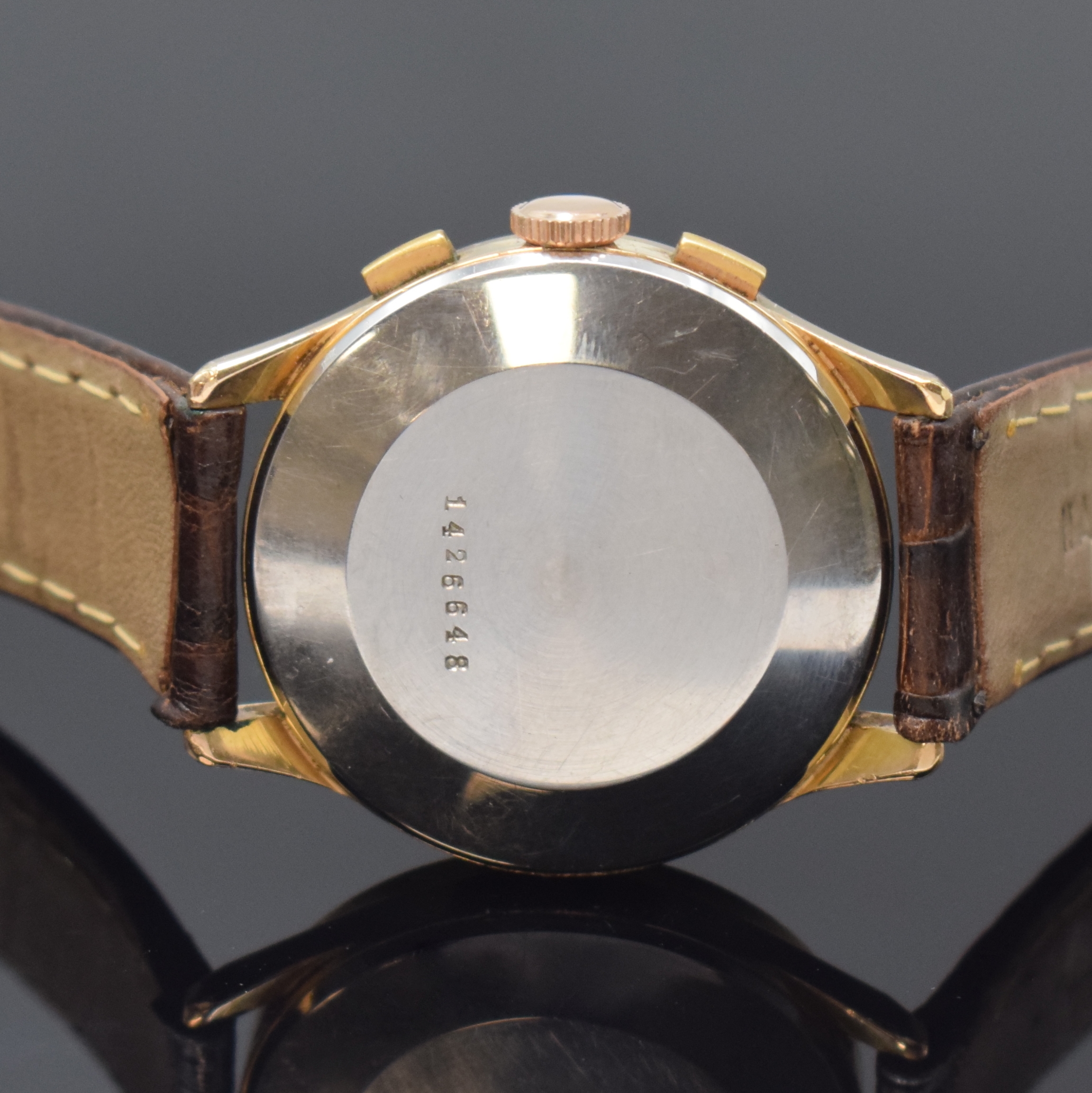 Detail c: Schaltradchronograph mit Kaliber Venus 150, Schweiz um 1960, Handaufzug, verg. Geh., Stahlboden u. Glasrand aufgedr., silb. Zifferbl. bez. Finite ...