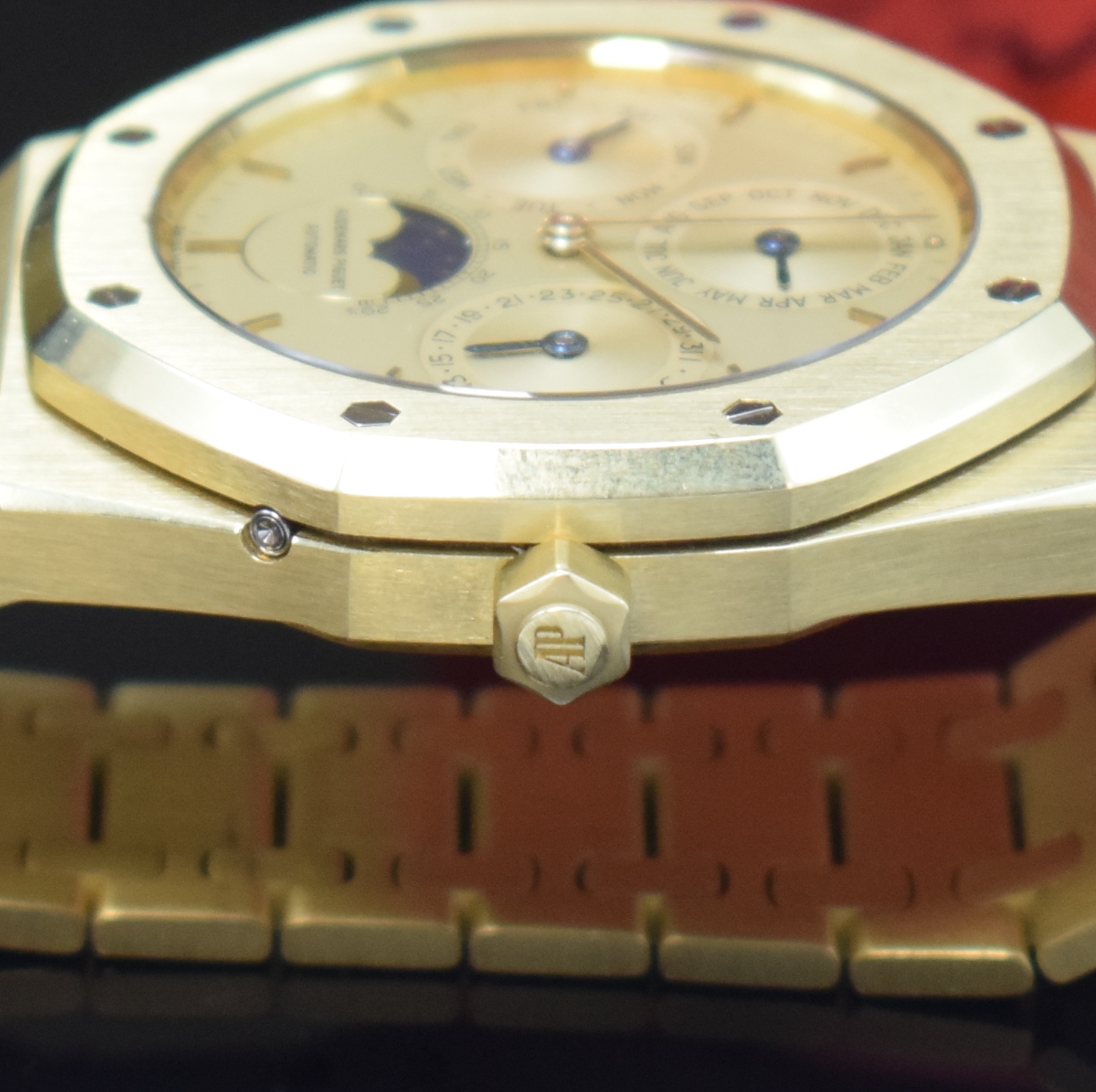 Detail f: AUDEMARS PIGUET hochfeine und extrem seltene, astronomische Herrenarmbanduhr Royal Oak mit ewigem Kalender Referenz 25654BA Nummer 302,Automatik, ...