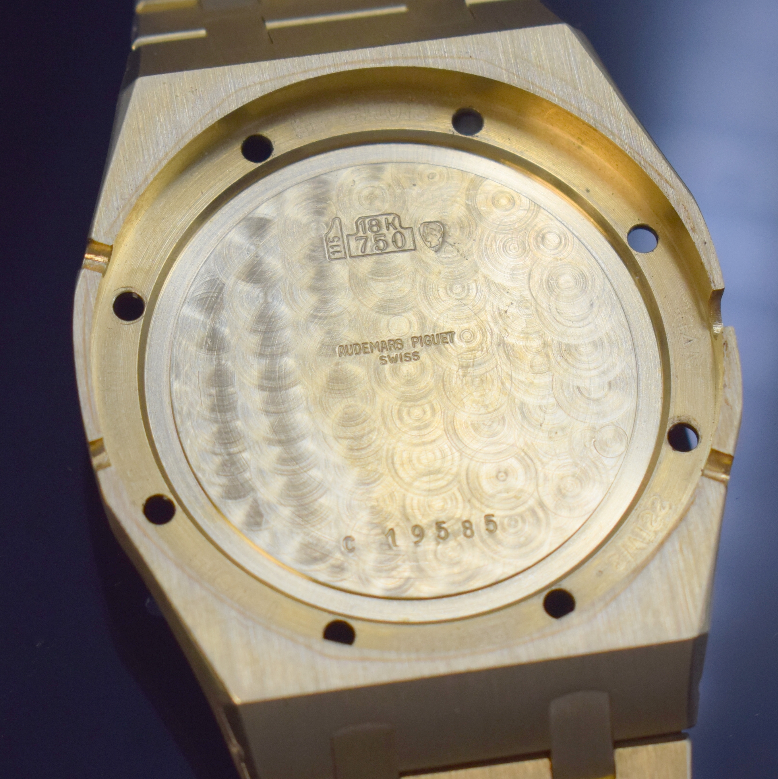 Detail p: AUDEMARS PIGUET hochfeine und extrem seltene, astronomische Herrenarmbanduhr Royal Oak mit ewigem Kalender Referenz 25654BA Nummer 302,Automatik, ...