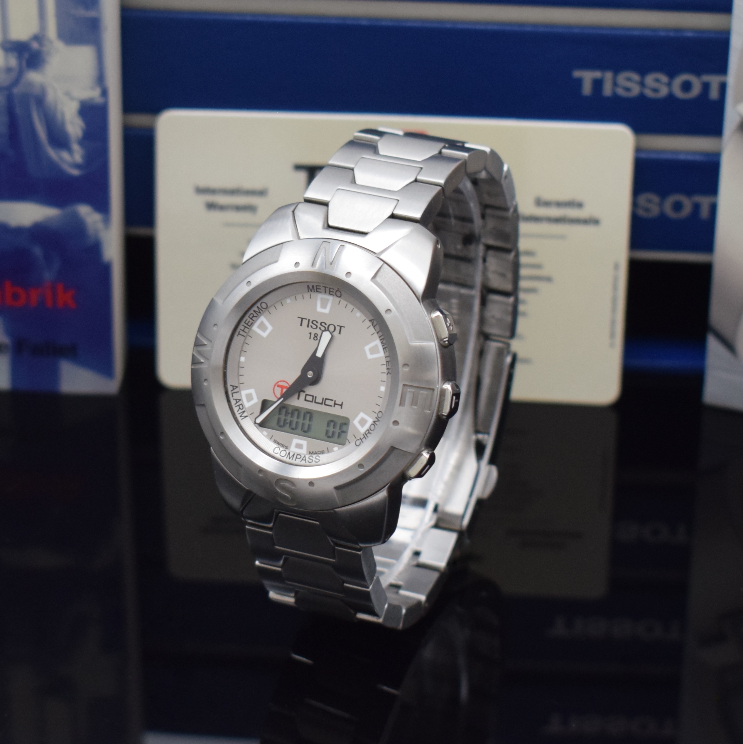 TISSOT Multifunktionsuhr T TOUCH, Schweiz um 2000, Edelstahlgeh. inkl. Gliederband m. Faltschl., Multifunktionsanzeige über Druck auf Glas ...
