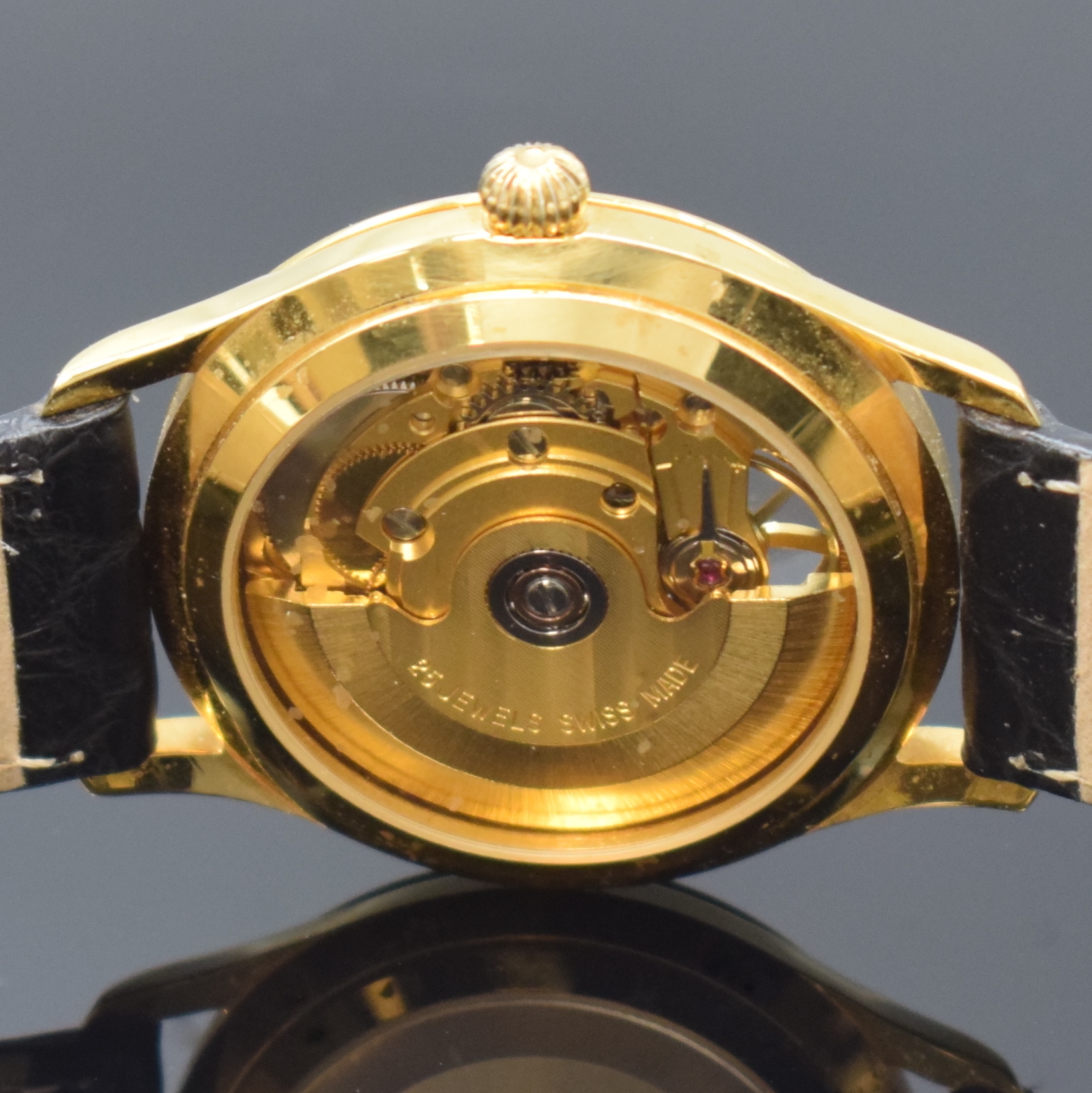 Detail g: Konvolut 8 mechanische Armbanduhren, verschiedene Fertigungszeiten, alle Handaufzug, davon 2 vergoldete, russische Chronographen, 1 x Oriosa, im ...