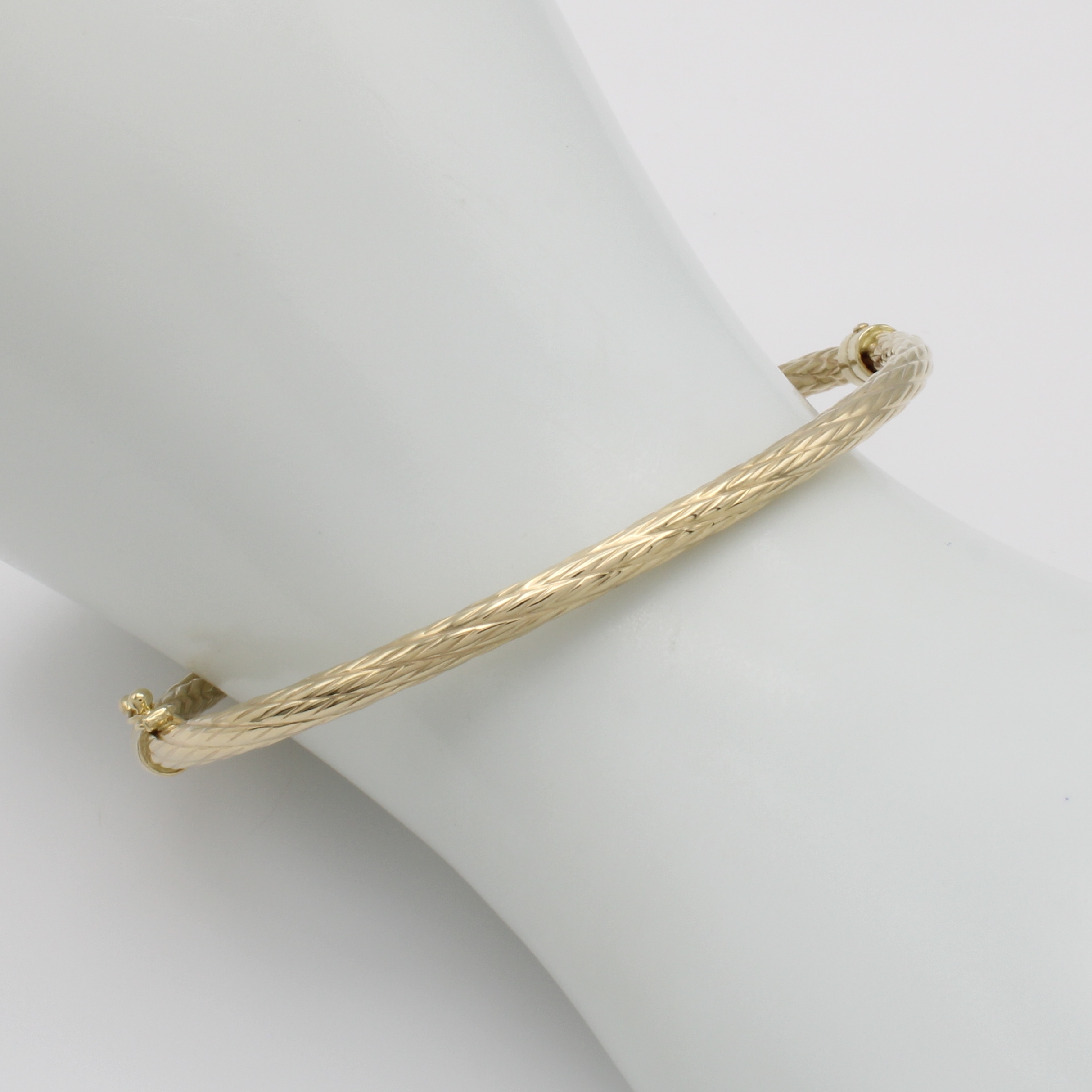 Image 26897849 - Armreif, GG 585/000, strukturiert, m. Sicherheitsacht, D. ca. 6.5 cm