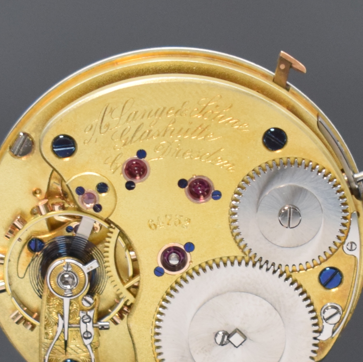 Detail b: A. LANGE & SÖHNE Savonette- Herrentaschenuhrwerk in sog. 1A-Ausführung, Werk-Nr. 64752, Deutschland um 1914, 2-teil. Emailbl., Zeigerstellschieber ...