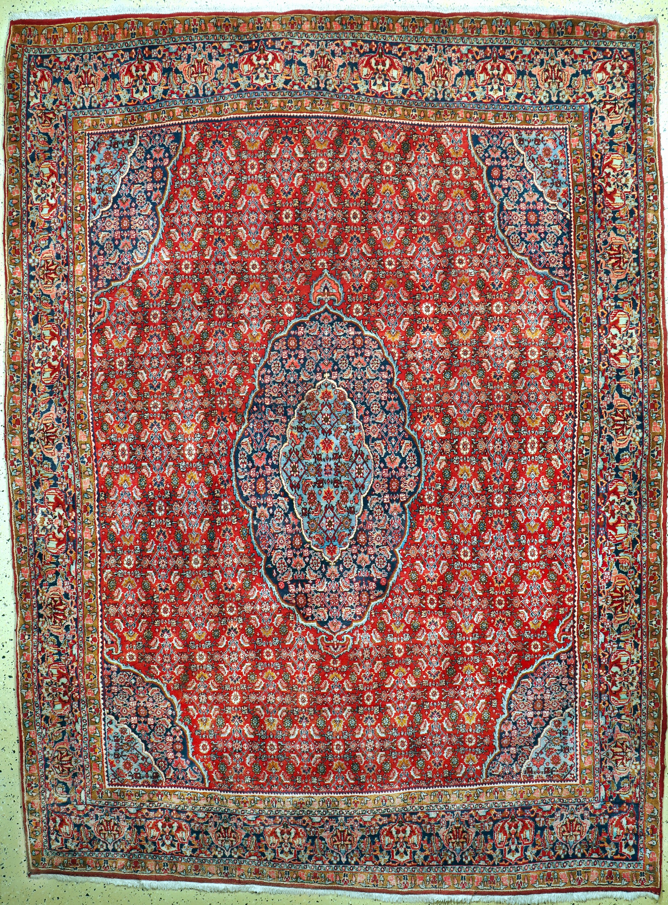 Bidjar alt, Persien, Mitte 20.Jhd, Wolle auf Baumwolle, ca. 340 x 253 cm, gereinigt, EHZ: 2