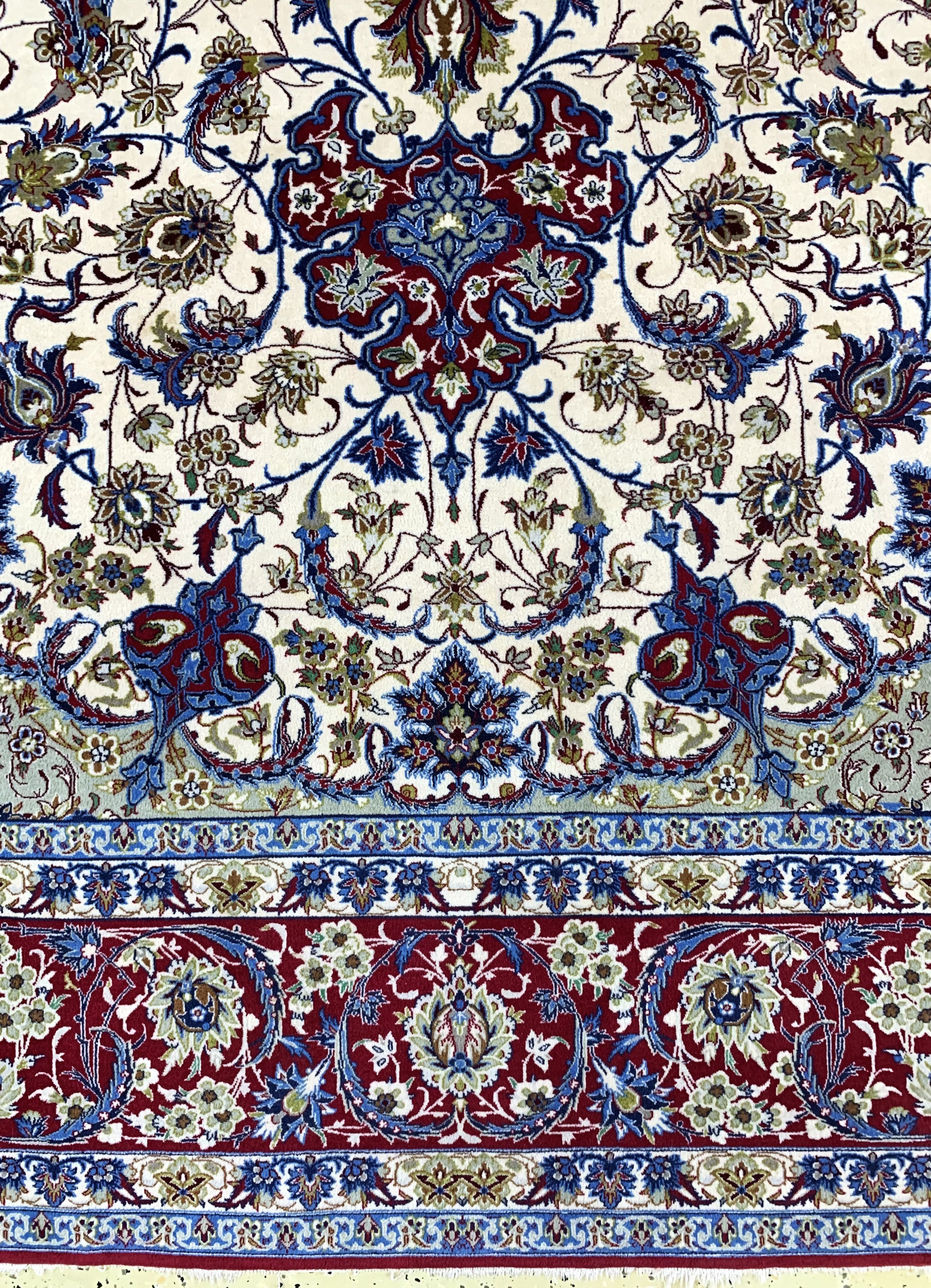 Detail b: Esfahan fein, Persien, Ende 20.Jhd, Korkwolle auf Seide, ca. 365 x 256 cm, EHZ: 2