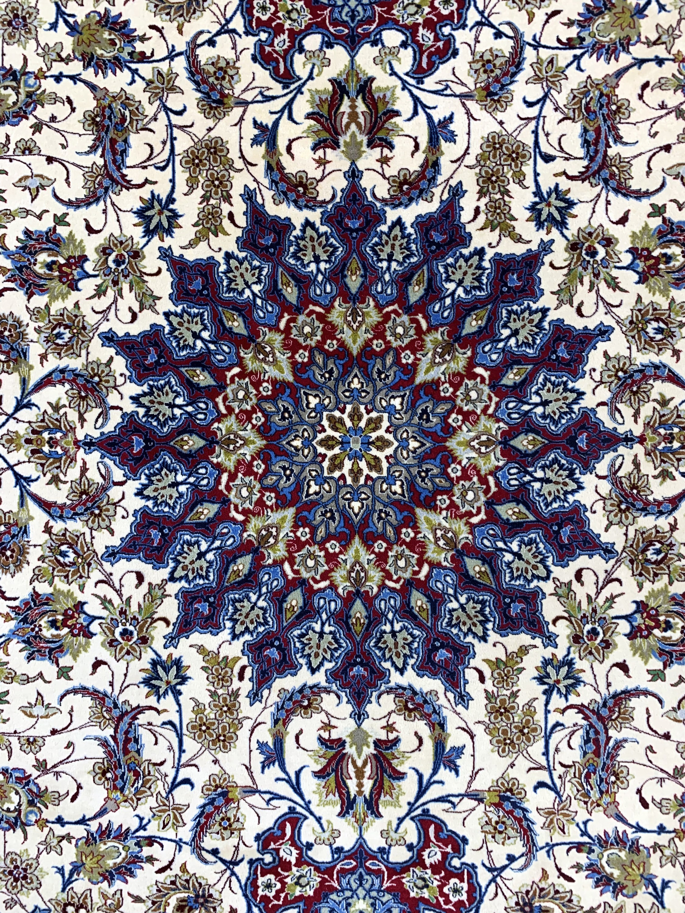 Detail d: Esfahan fein, Persien, Ende 20.Jhd, Korkwolle auf Seide, ca. 365 x 256 cm, EHZ: 2