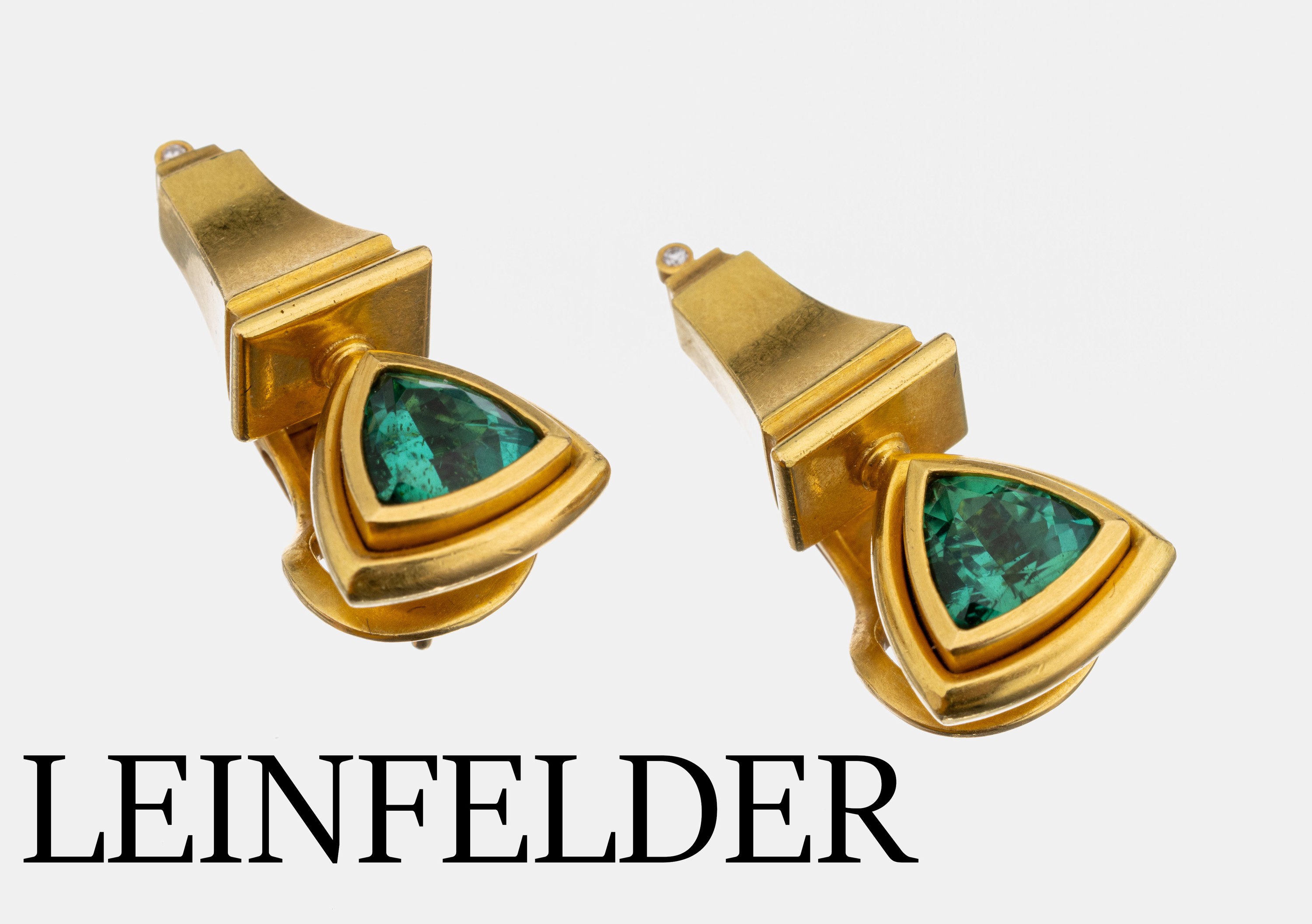 Paar 18 kt Gold Turmalin-Ohrstecker, GG 750/000, Meistermarke LEINFELDER München, 2 facett. paraibafarbene Turmalin-Triangeln zus. ca. 3.60 ct, 2 ...