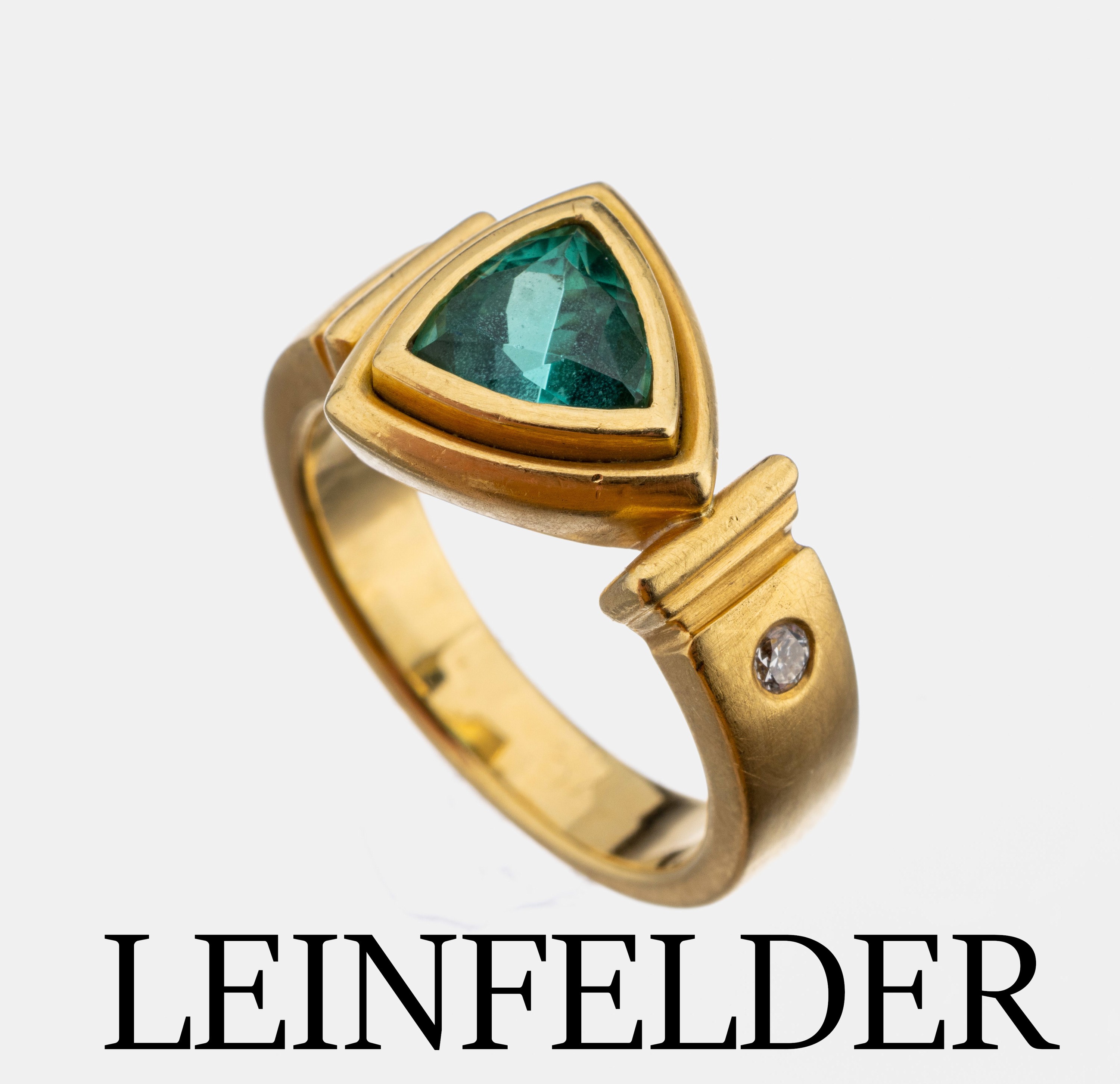 18 kt Gold Turmalin-Brillant-Ring, GG 750/000, Meistermarke LEINFELDER München, facett. Paraiba Turmalin-Triangel ca. 2.00 ct,2 Brillanten zus. ca. ...