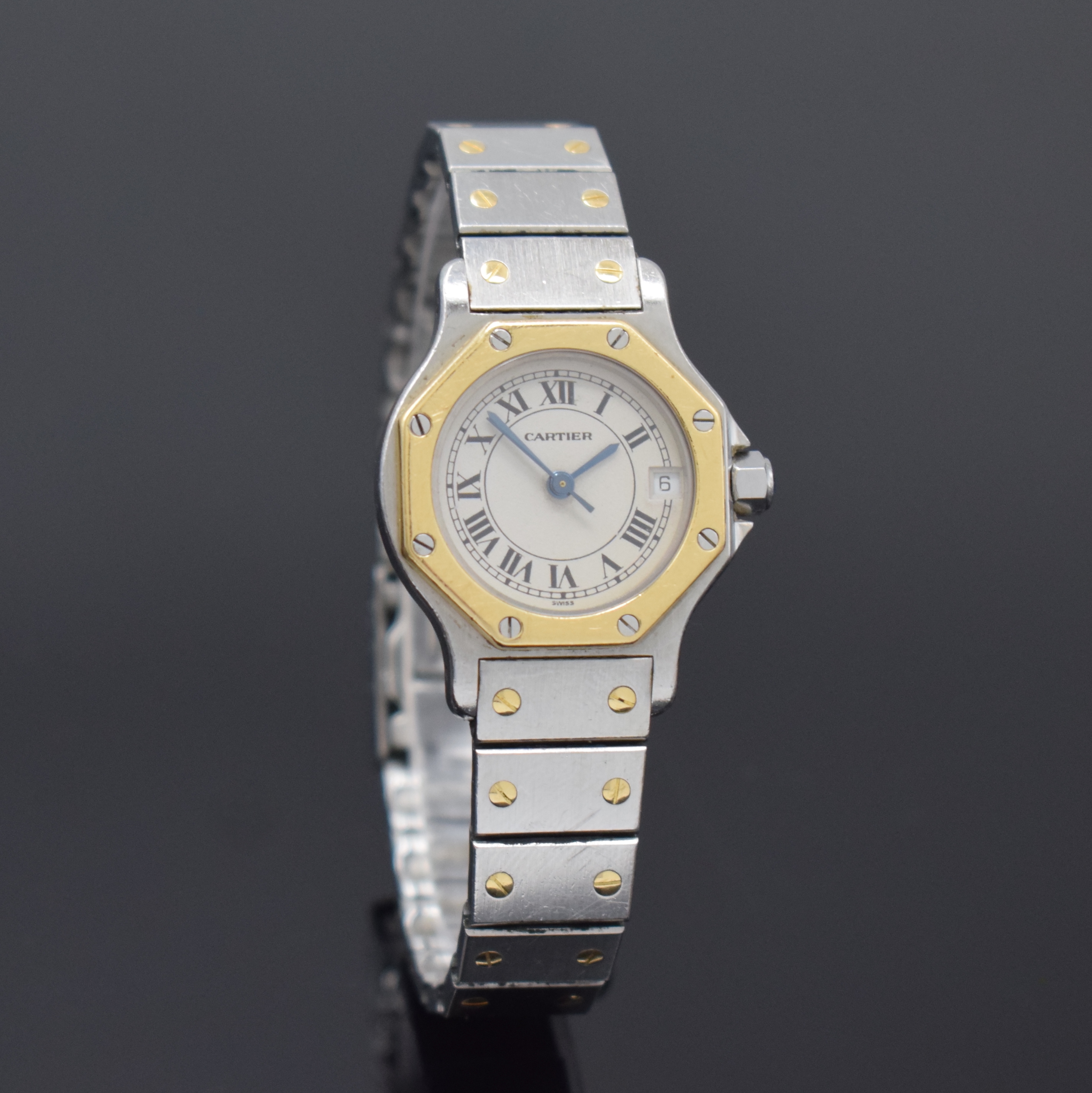 Detail b: CARTIER Damenarmbanduhr Santos Ronde Referenz 187903, Schweiz um 1990, Edelstahl/Gold kombiniert inkl. Gliederband m. Faltschl., quarz, Boden 4-fach ...