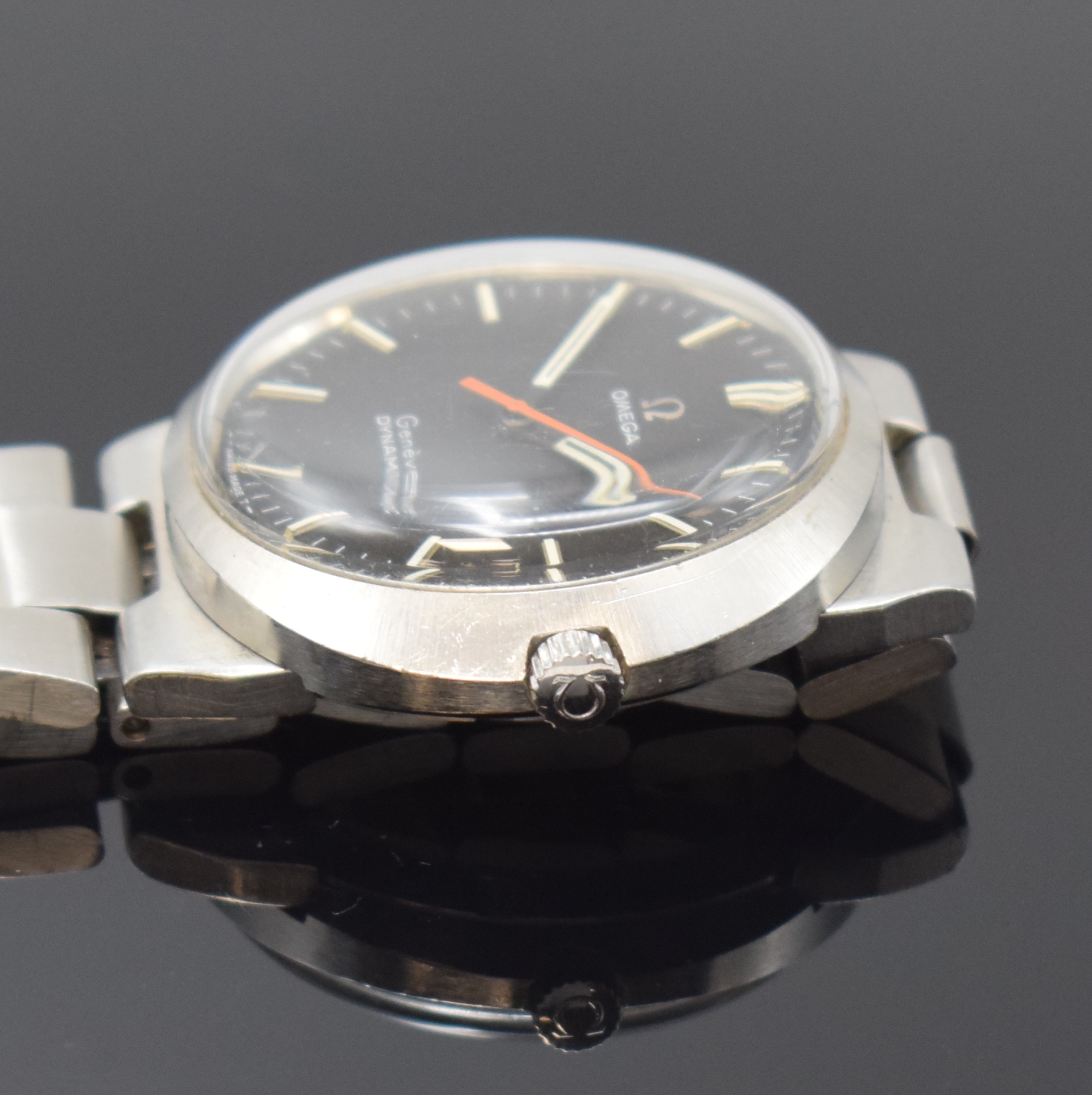 Detail c: OMEGA Geneve Dynamic Herrenarmbanduhr in Stahl, Schweiz um 1970, Handaufzug, Monocoque-Geh. inkl. integr. original Gliederband m. Faltschl., ...